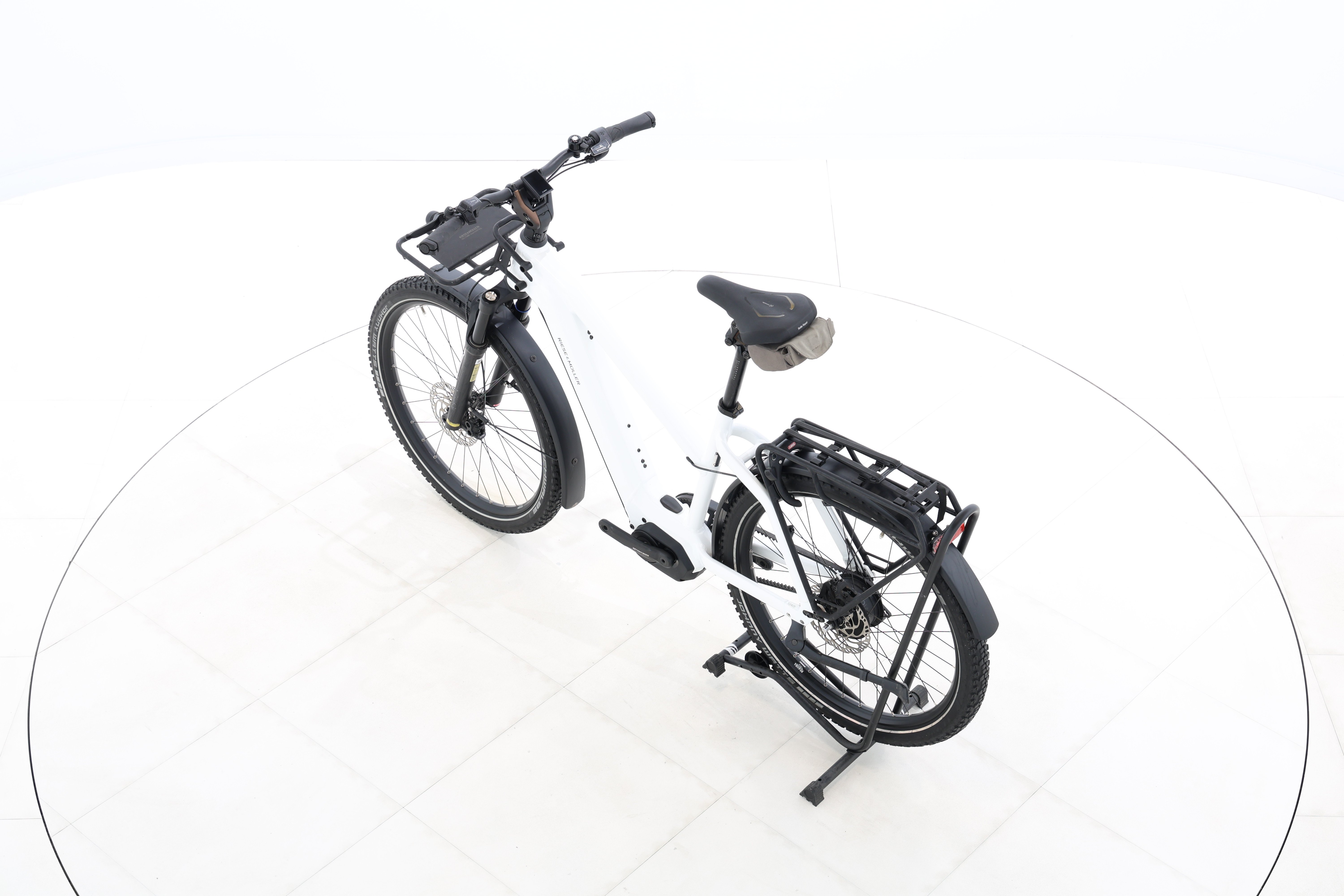 7a6692dd-35f1-42a5-87f4-3b9a479e507e