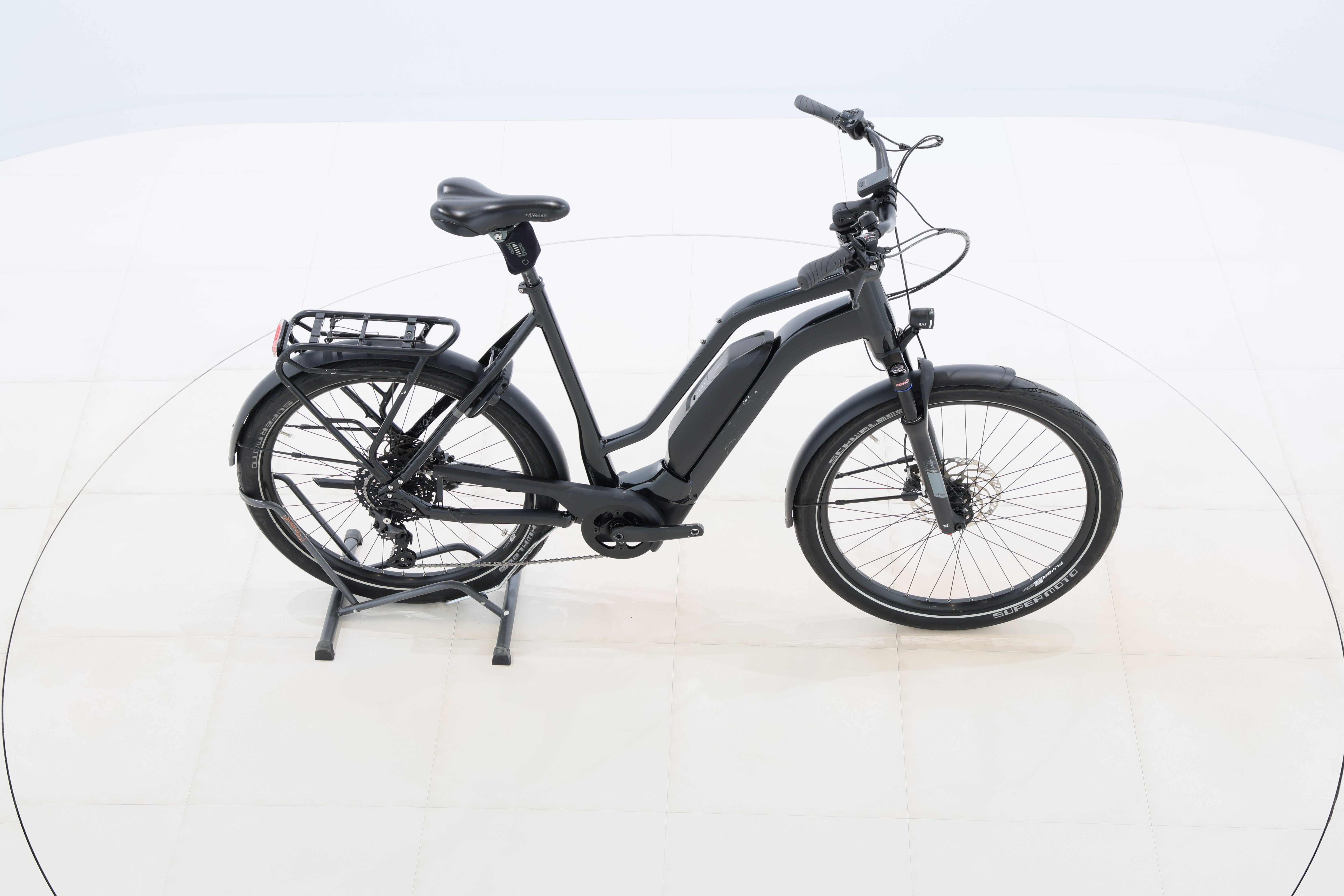 eb5b7469-8516-4d37-982d-52930cf1cc19