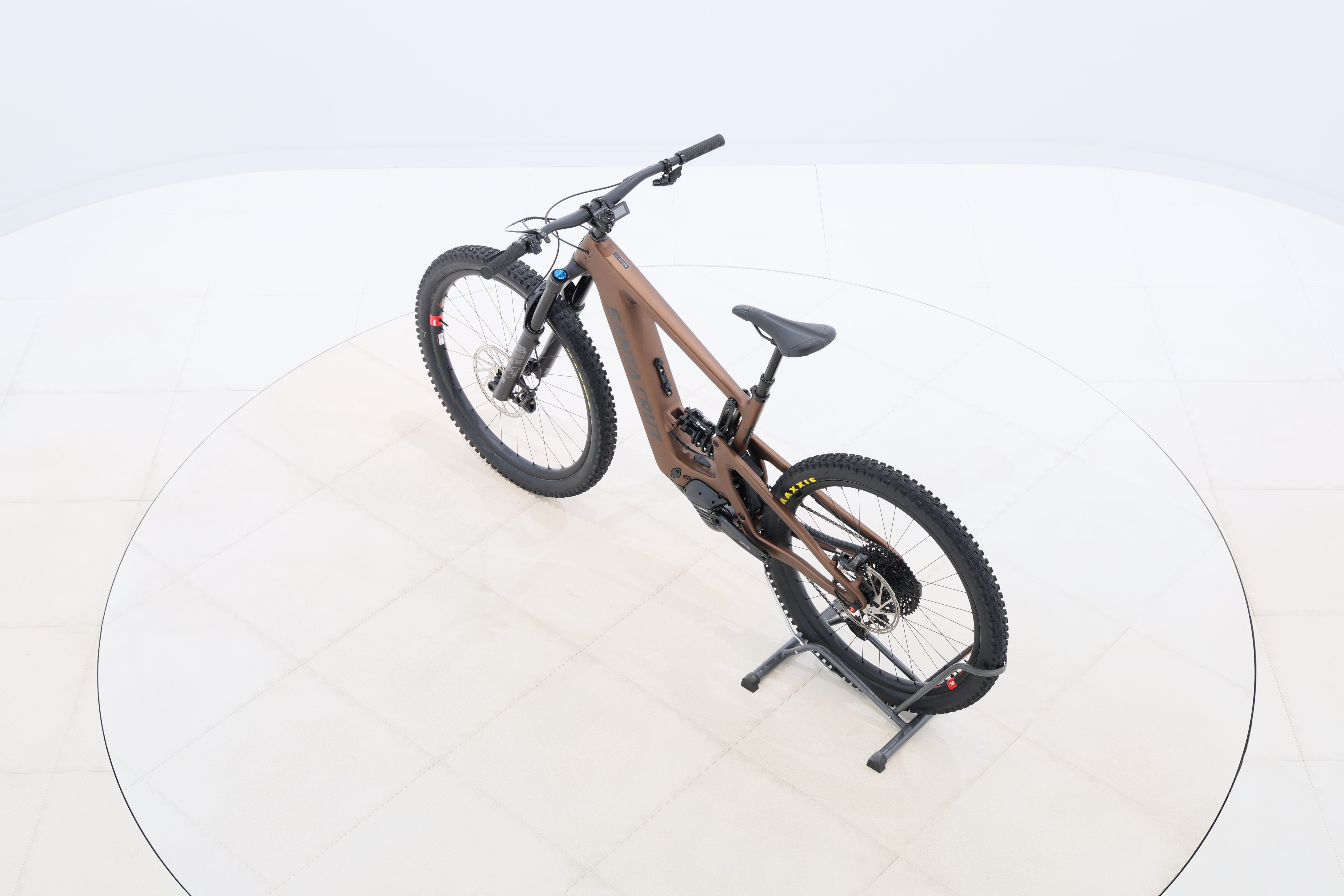 b0a35a2e-c71a-43a7-ae5a-c015de86d597