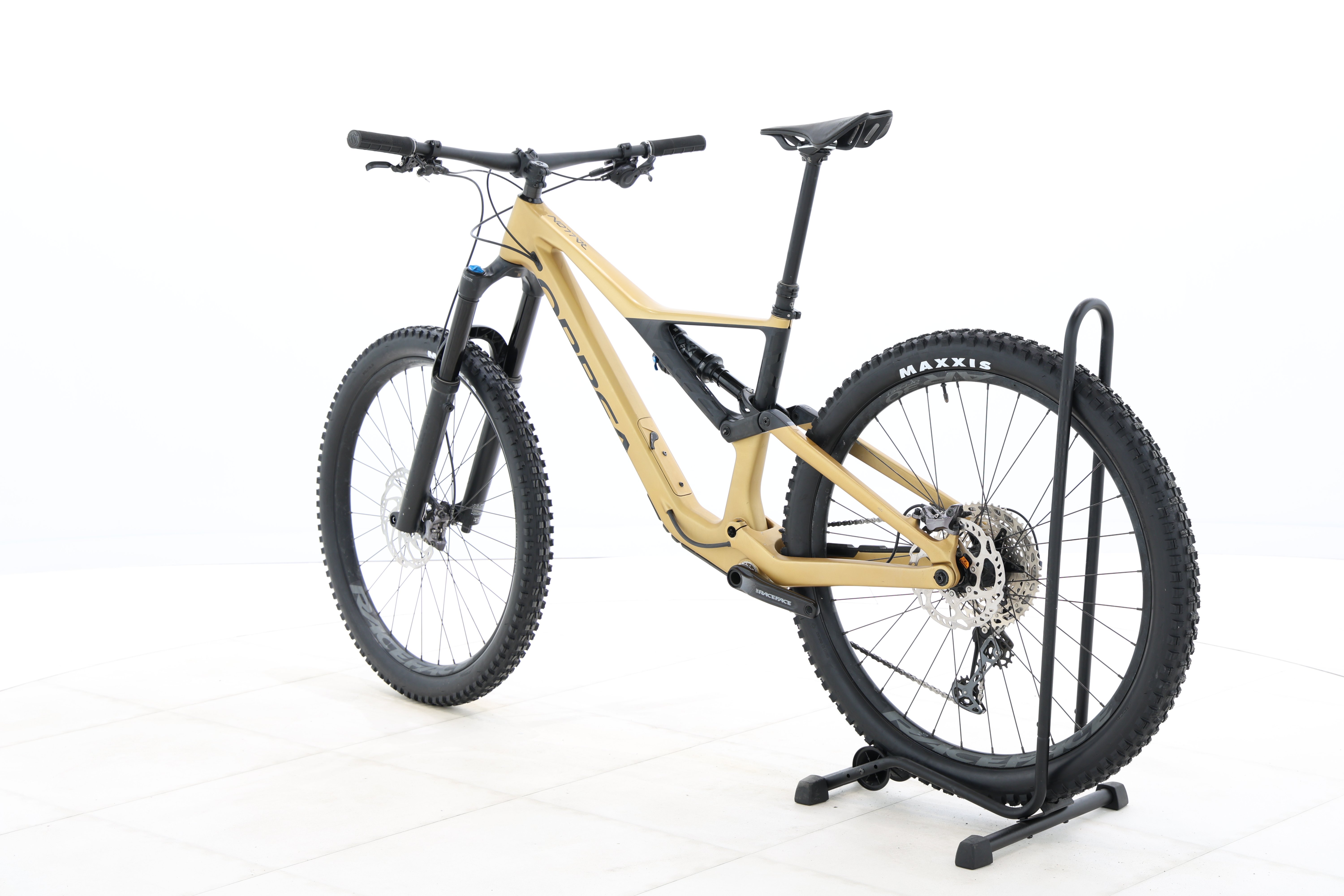 a5467713-7c50-42f1-93ef-c0b5b596ae1d