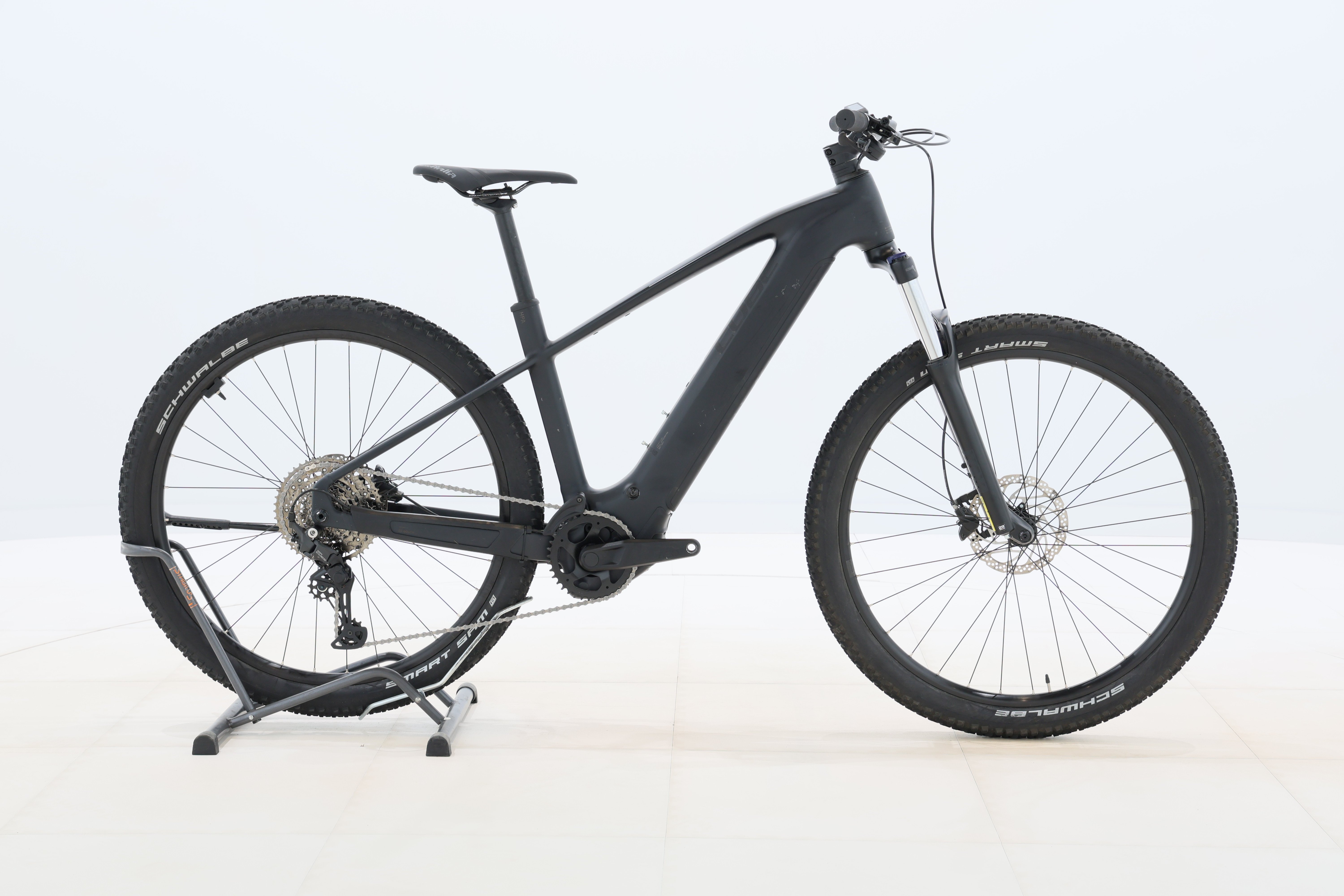 9cca30eb-2c8e-4b59-8f94-6d3715ef64a8