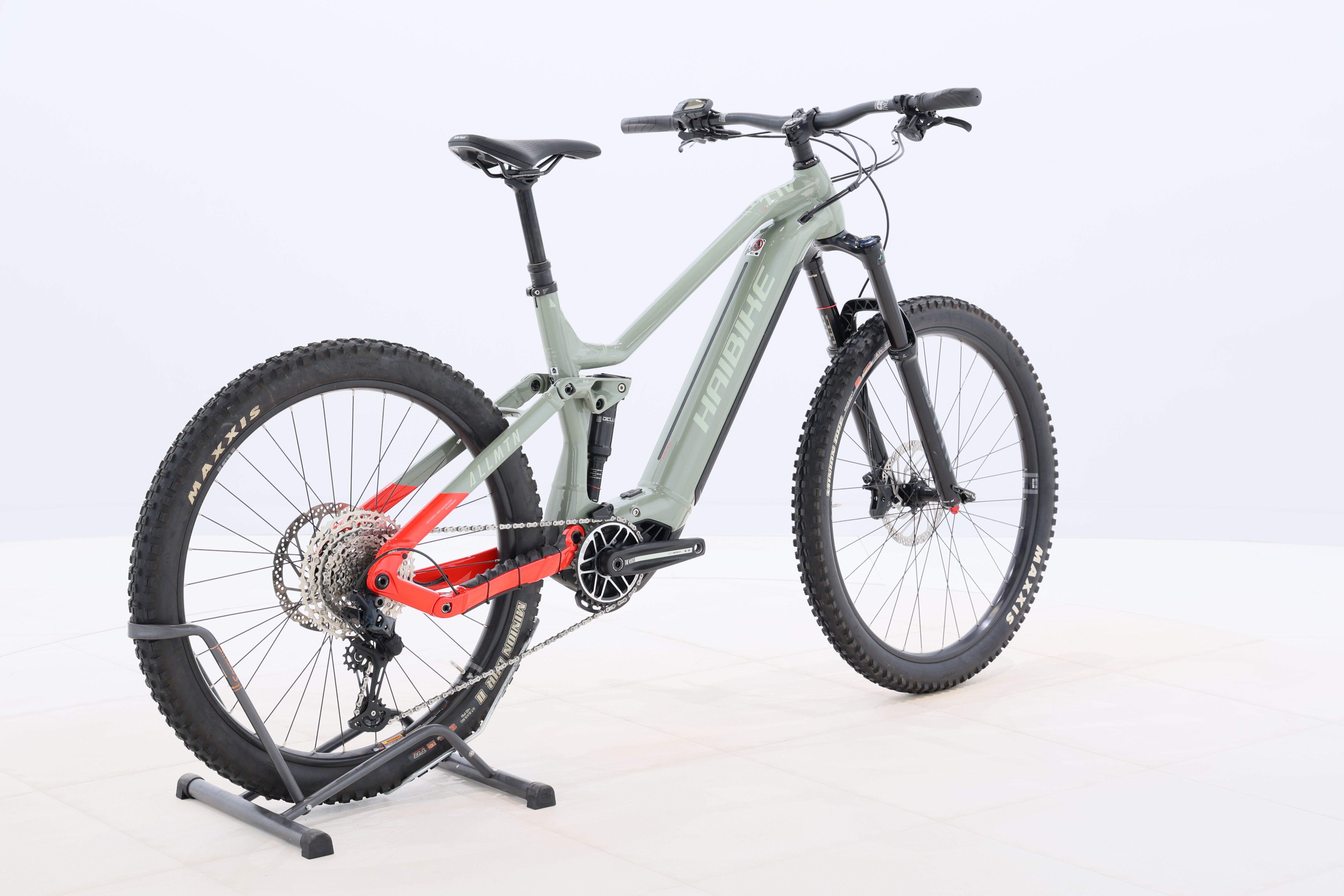 48d6b830-f8ea-4297-9f81-48365b781f78