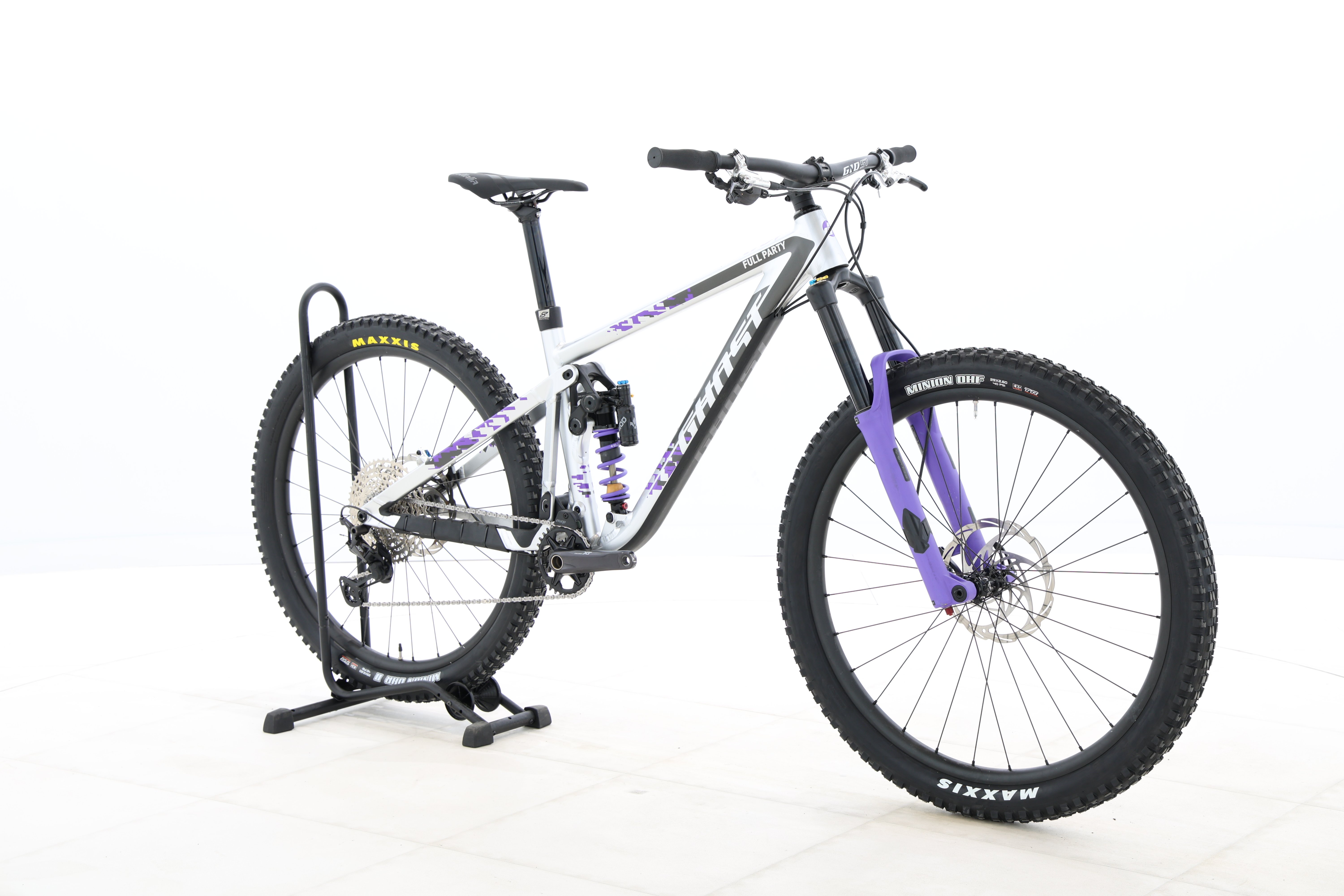 d5f27fc9-f8b4-4e2d-b696-3a6c88a8929d