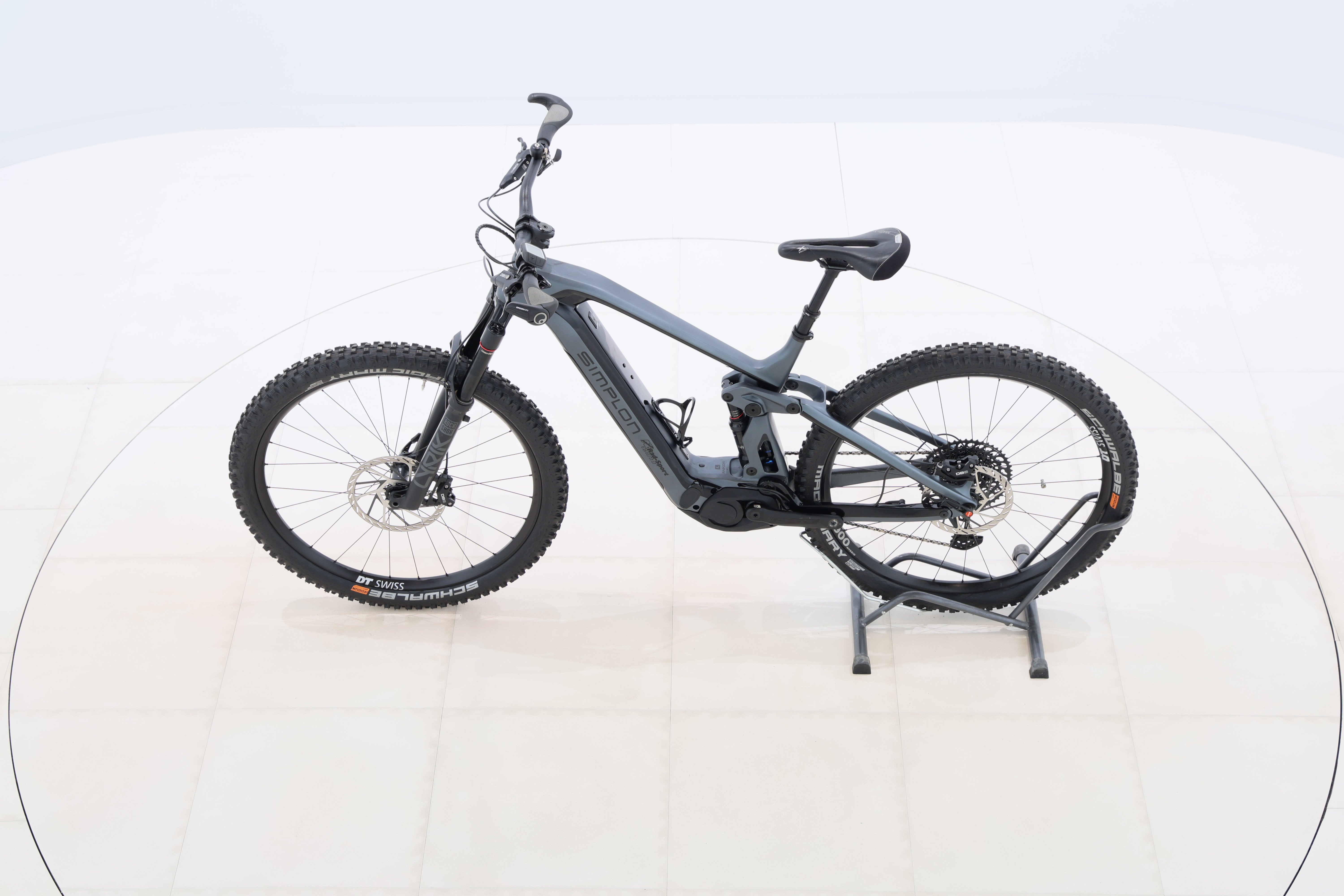 b0f12553-118e-491b-b962-e721c816a9a0