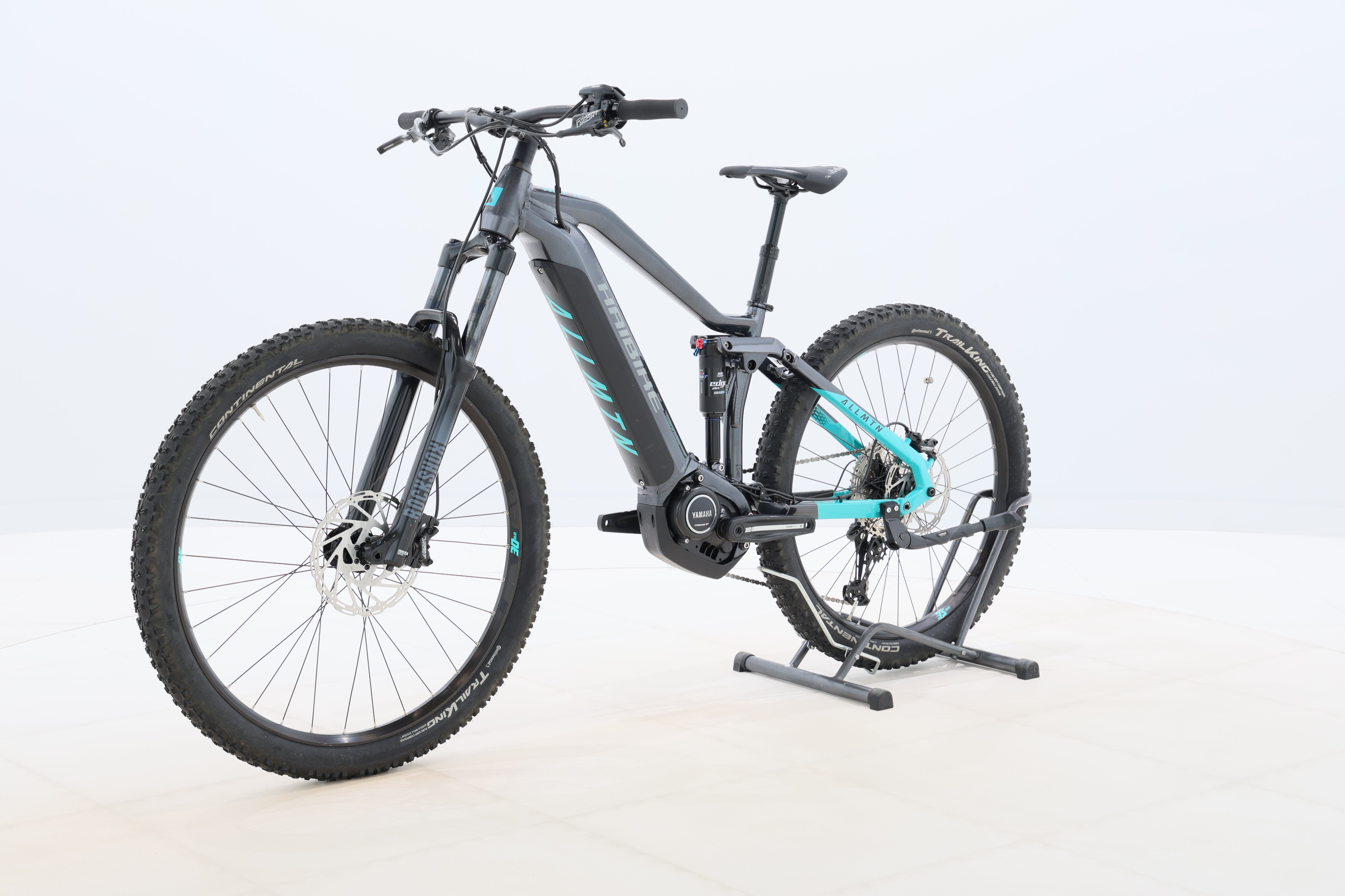 03efddfc-ae4f-4336-9c8a-b0e1649779a5