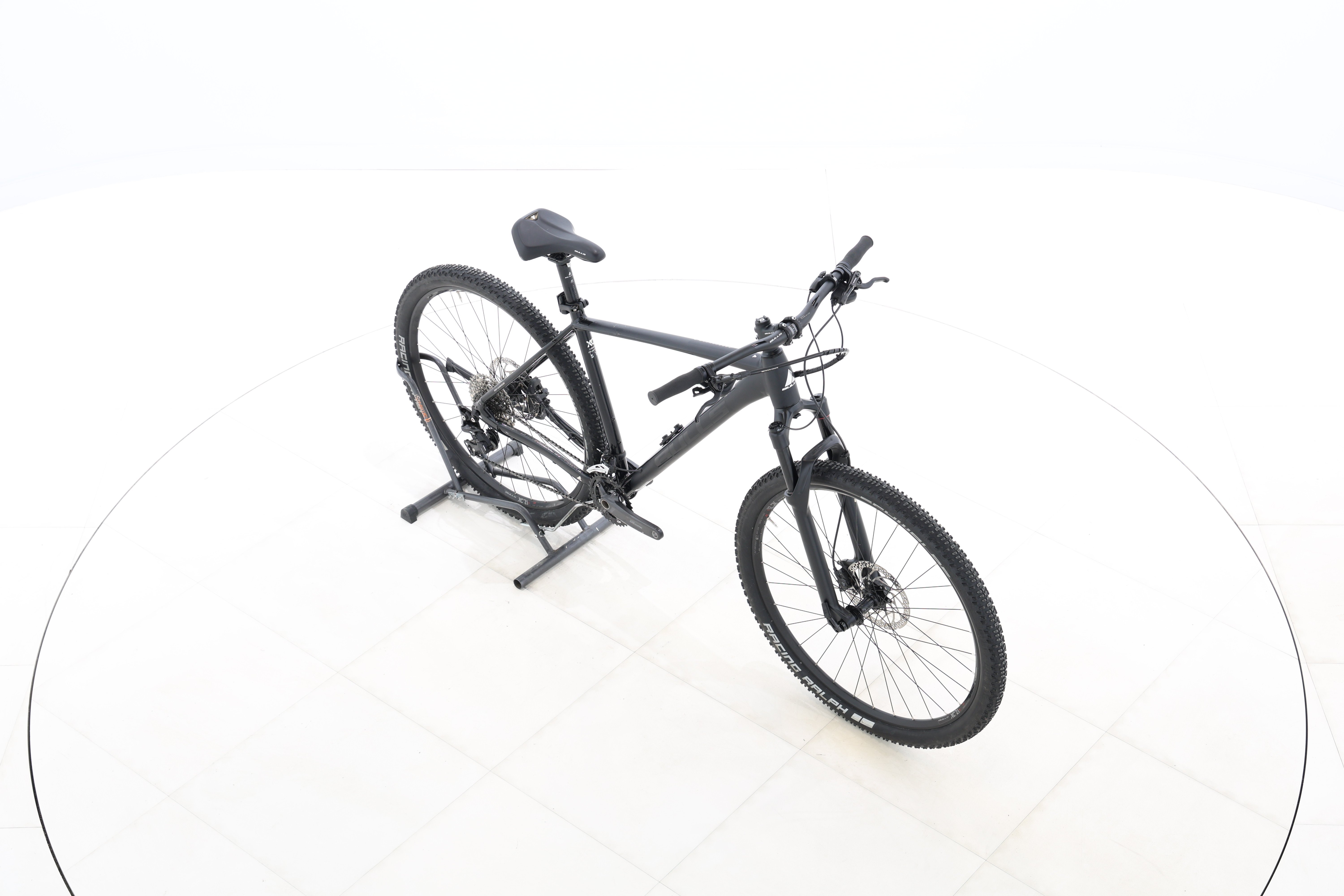 370bf821-6131-40e2-ae3c-e48aa1c132b1