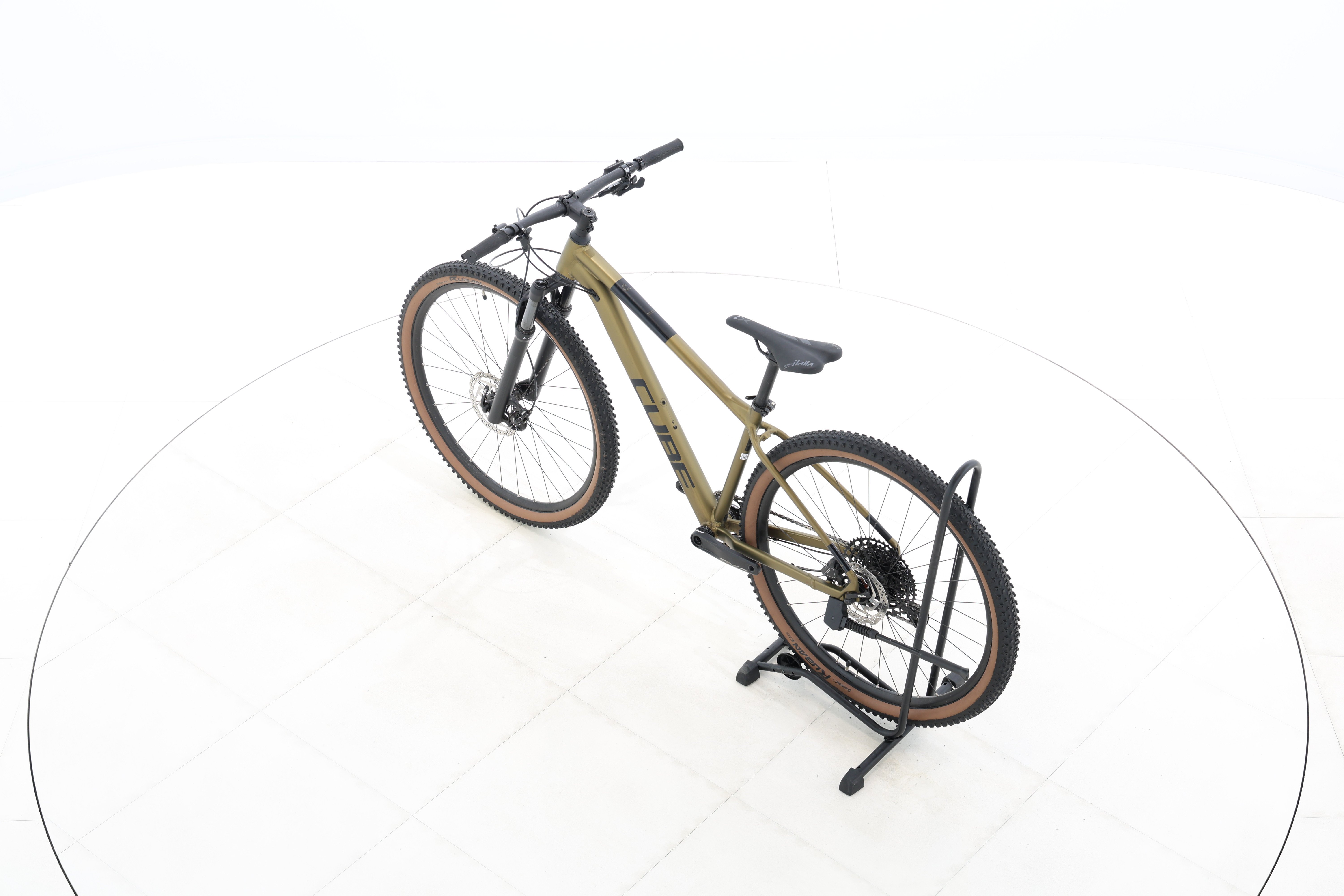 5281c979-dd8e-4dc0-aa67-f4976e343e1d