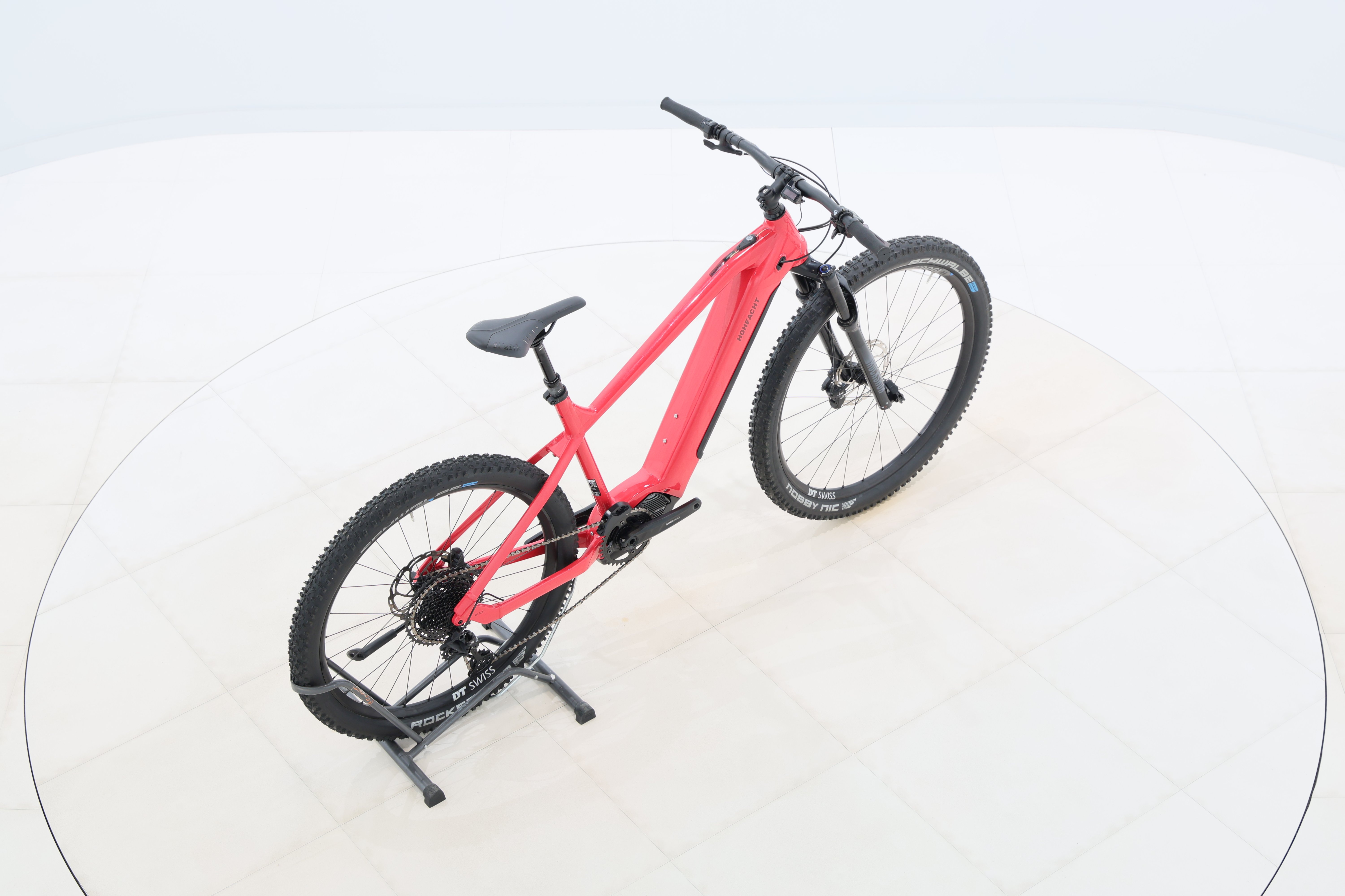 03b60e87-03cb-4eeb-9495-4225bea3d6b7