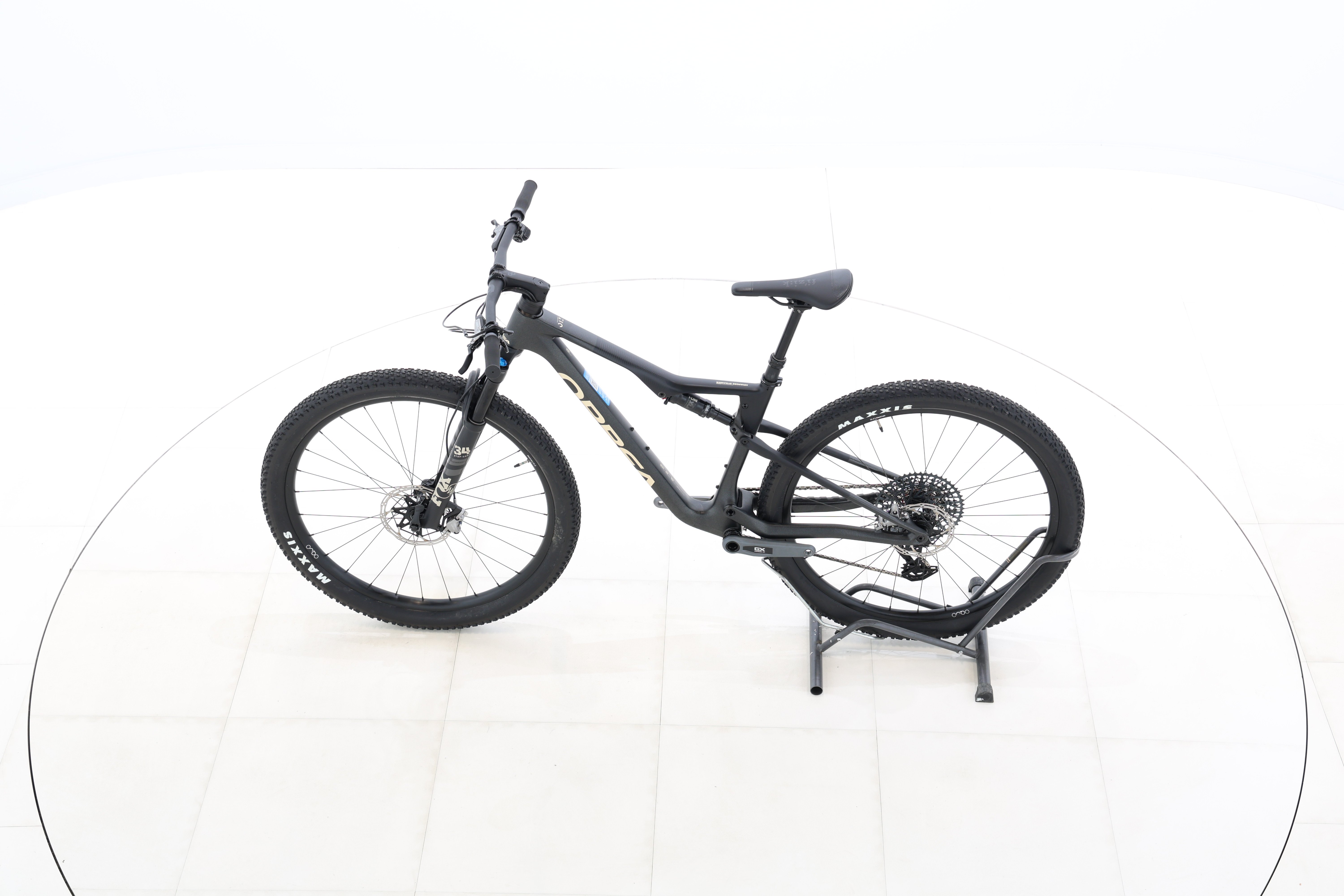 40e62d90-b842-4c3b-827f-6beb2eb8d882