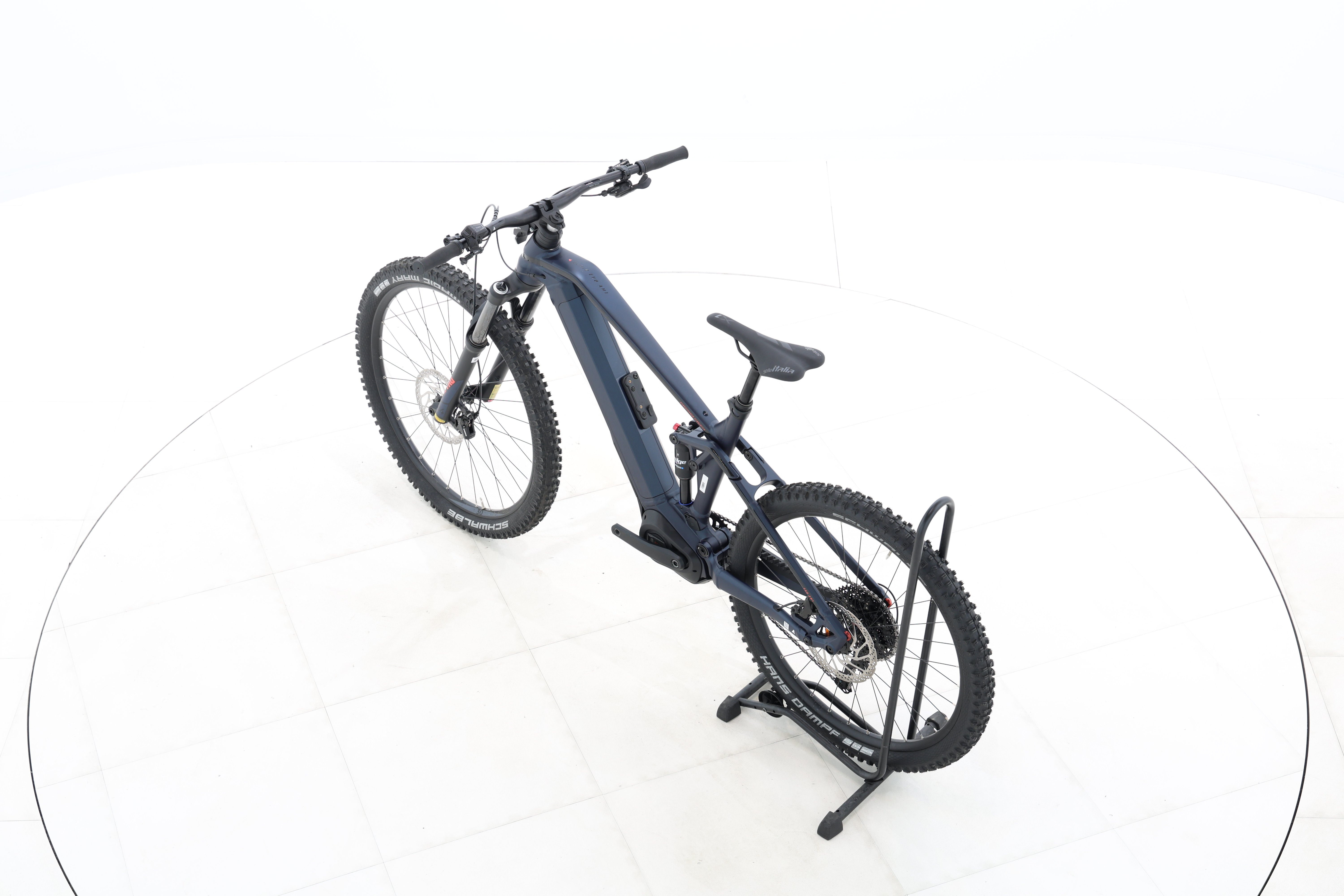 cd1e6594-c3b8-4b8f-8af4-a35e8aadbf69