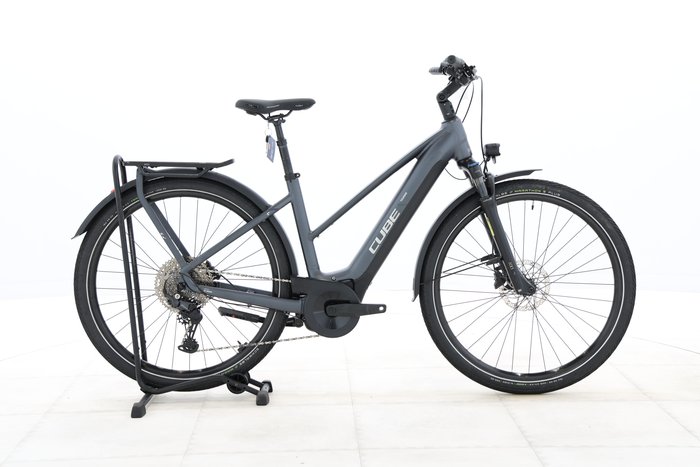 Cube TOURING HYBRID PRO 625 2024