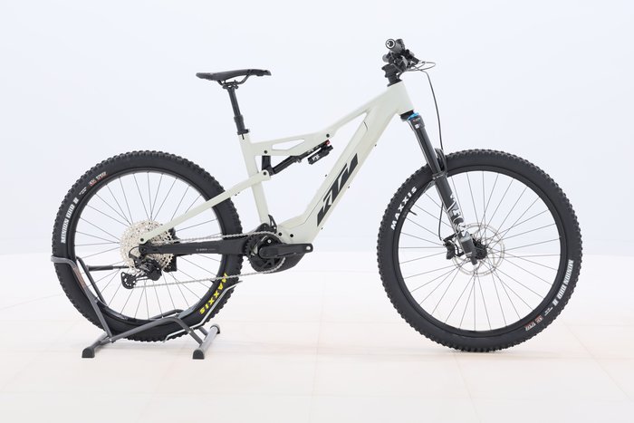 Ktm MACINA KAPOHO 7972 2023