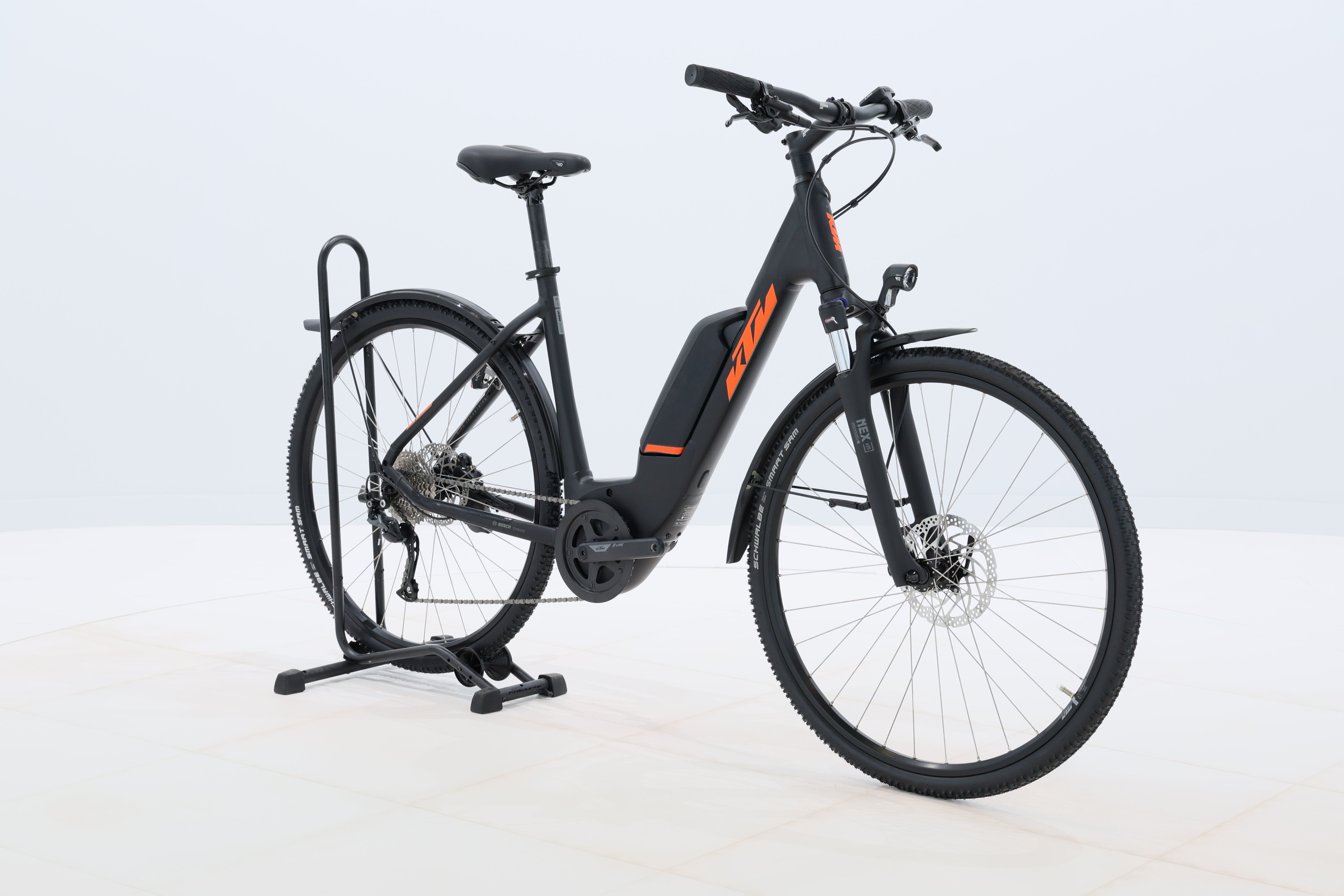 896a6e2b-1c90-4952-8566-b1dcc8f0a176