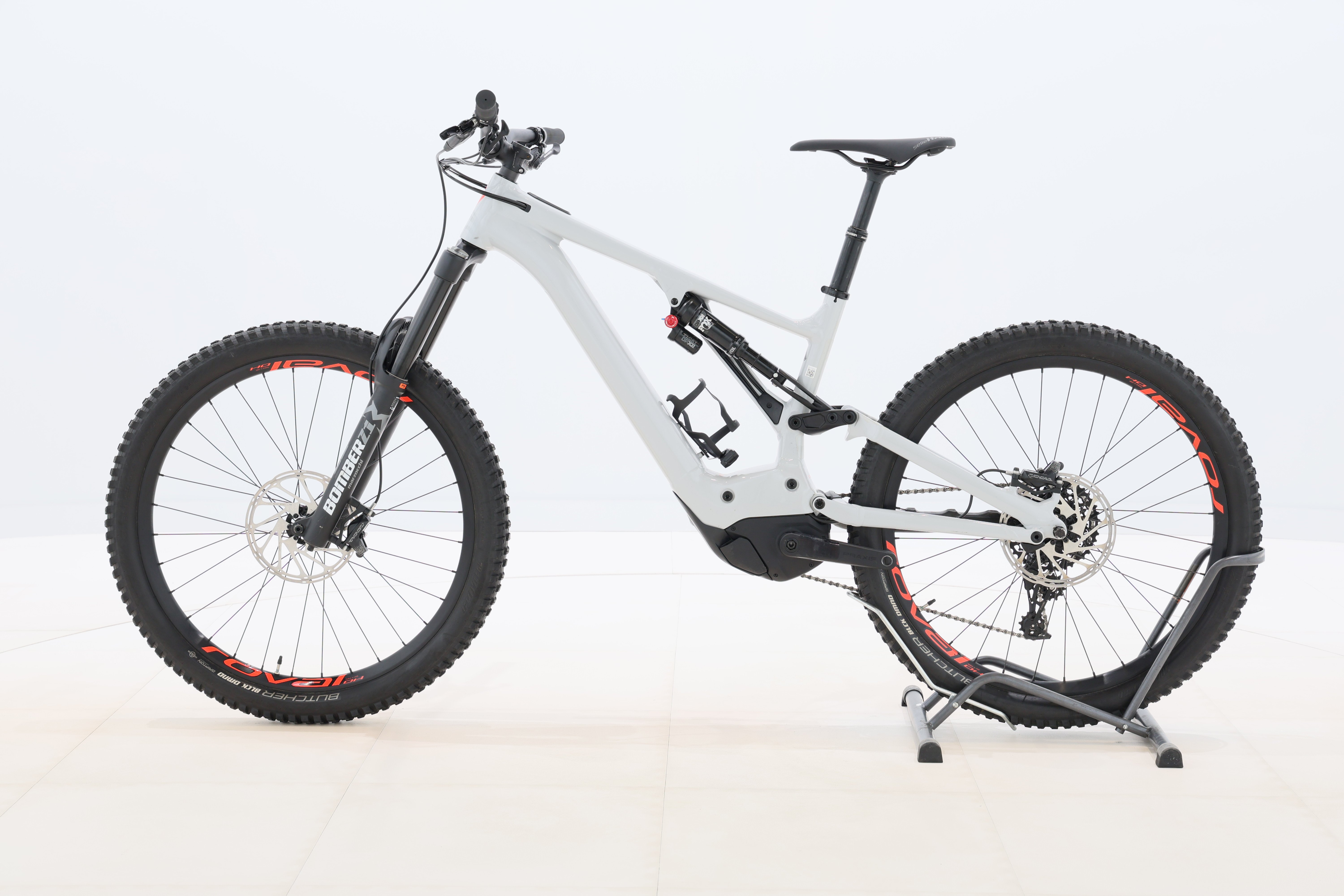 fb9cc4f9-1a06-4f25-a86f-f00cc22bca27