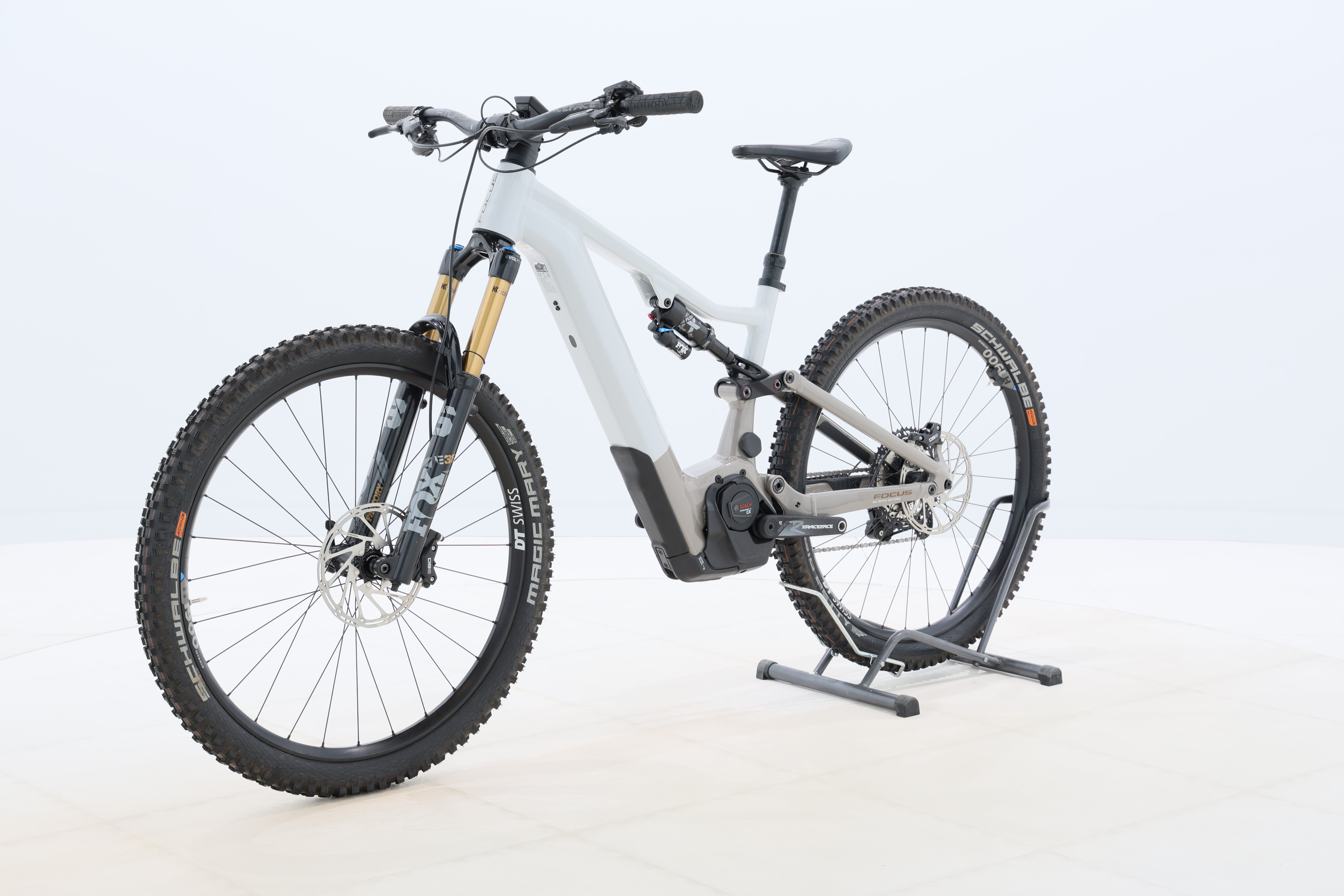 1e4a7676-1446-4c5e-9515-3c89a1aa434a