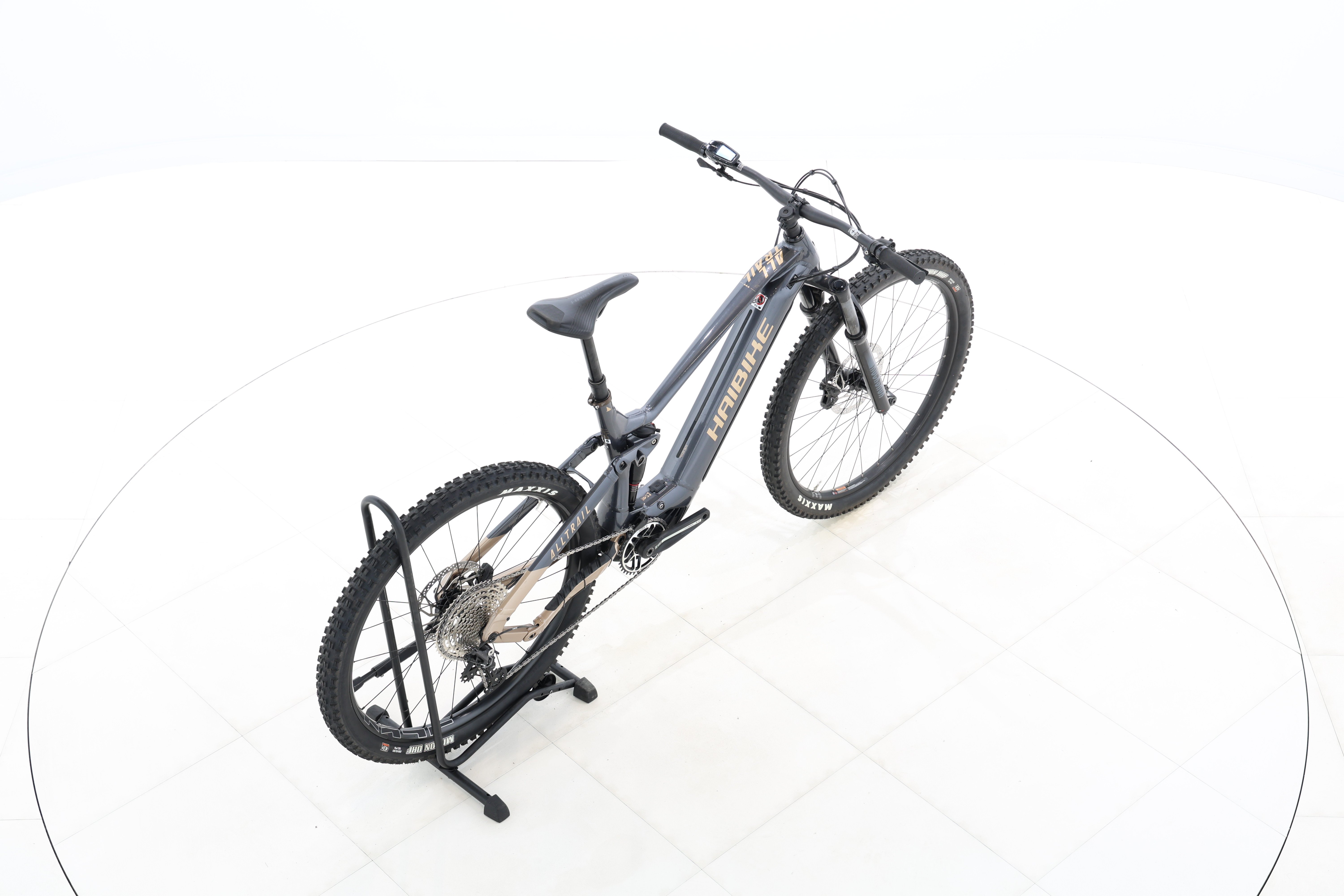 1663aa9f-5ab8-4e10-a840-bde95ddb70c2