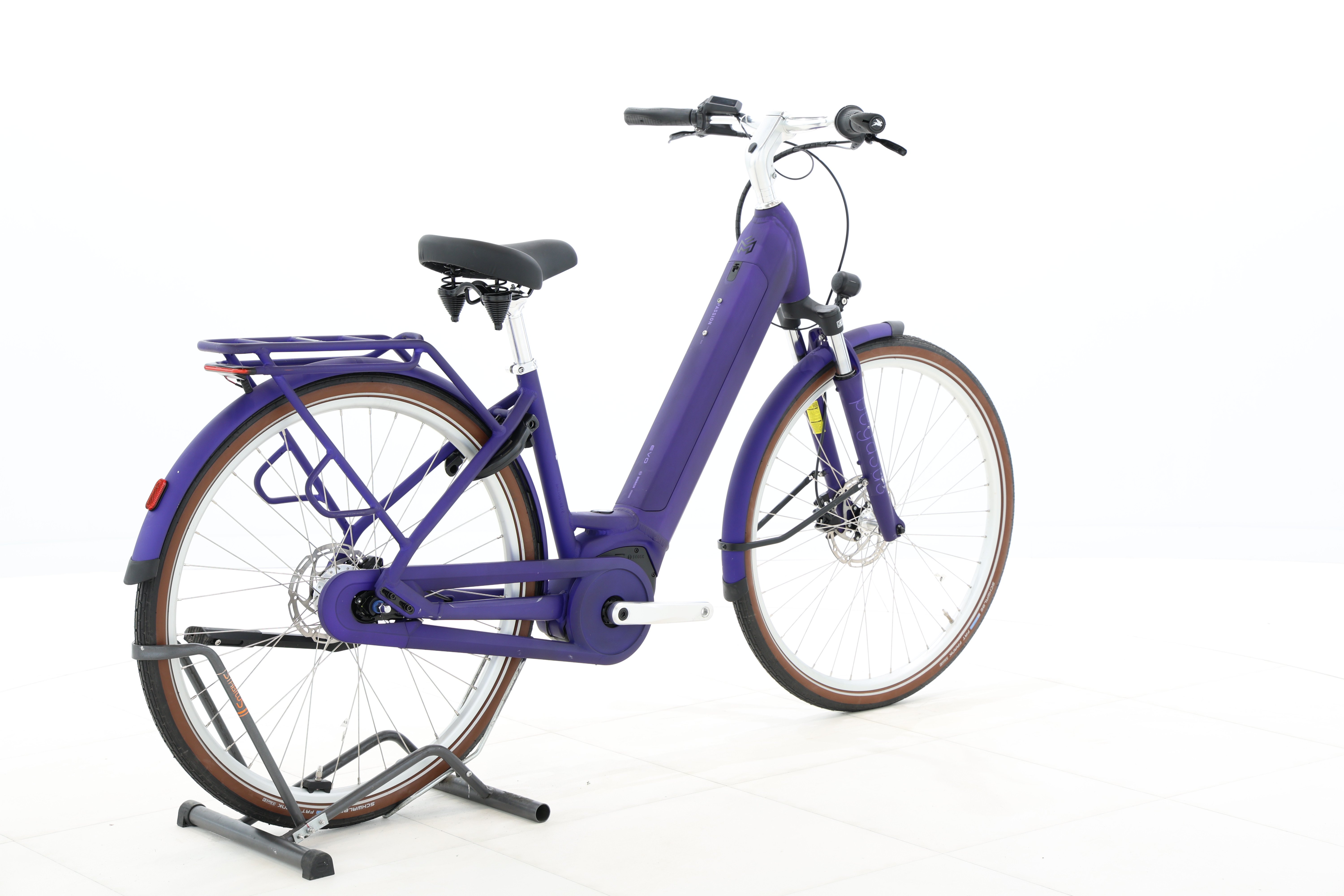 9c5fddda-5601-49ef-a8ed-1b85cd90baa7