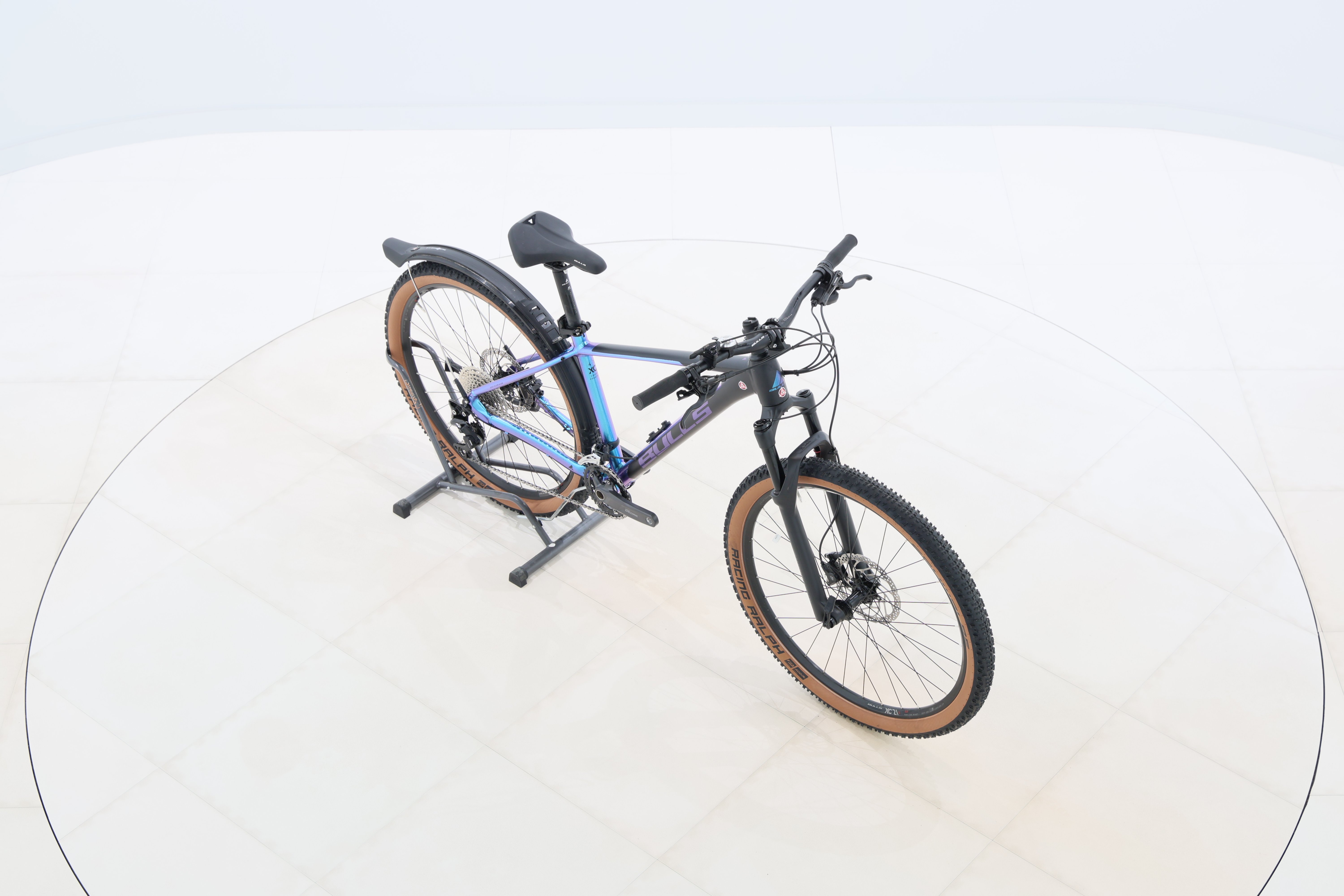 e1ac93f1-1ba3-4eb4-804d-70d430f9f20a