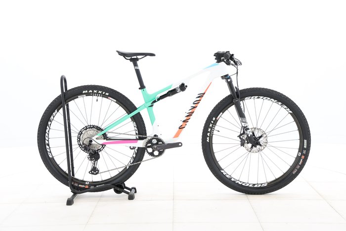 Canyon LUX WORLD CUP CF 7 2022