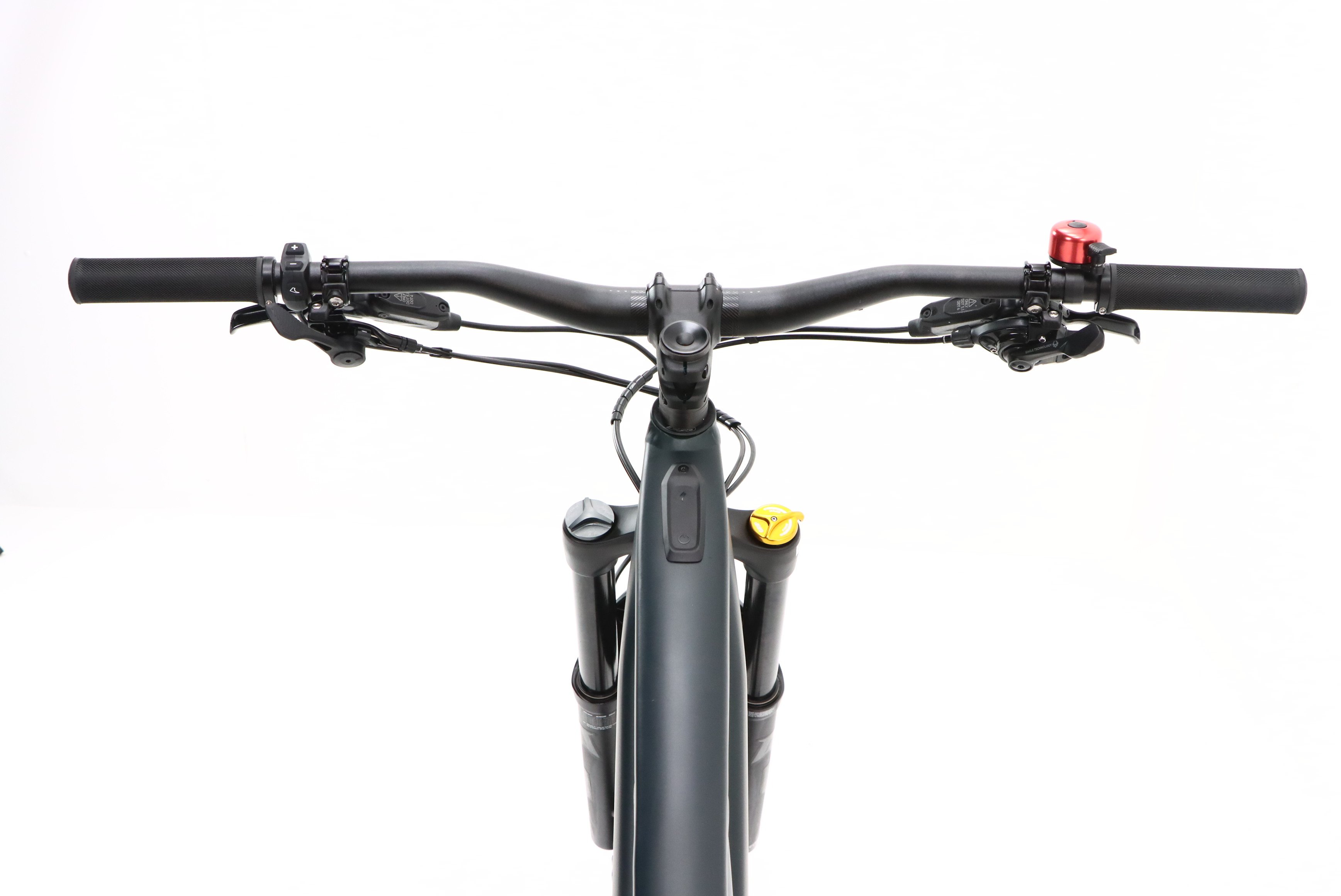 d64cf77d-8577-48ea-ab7a-7a8f3e9eab50