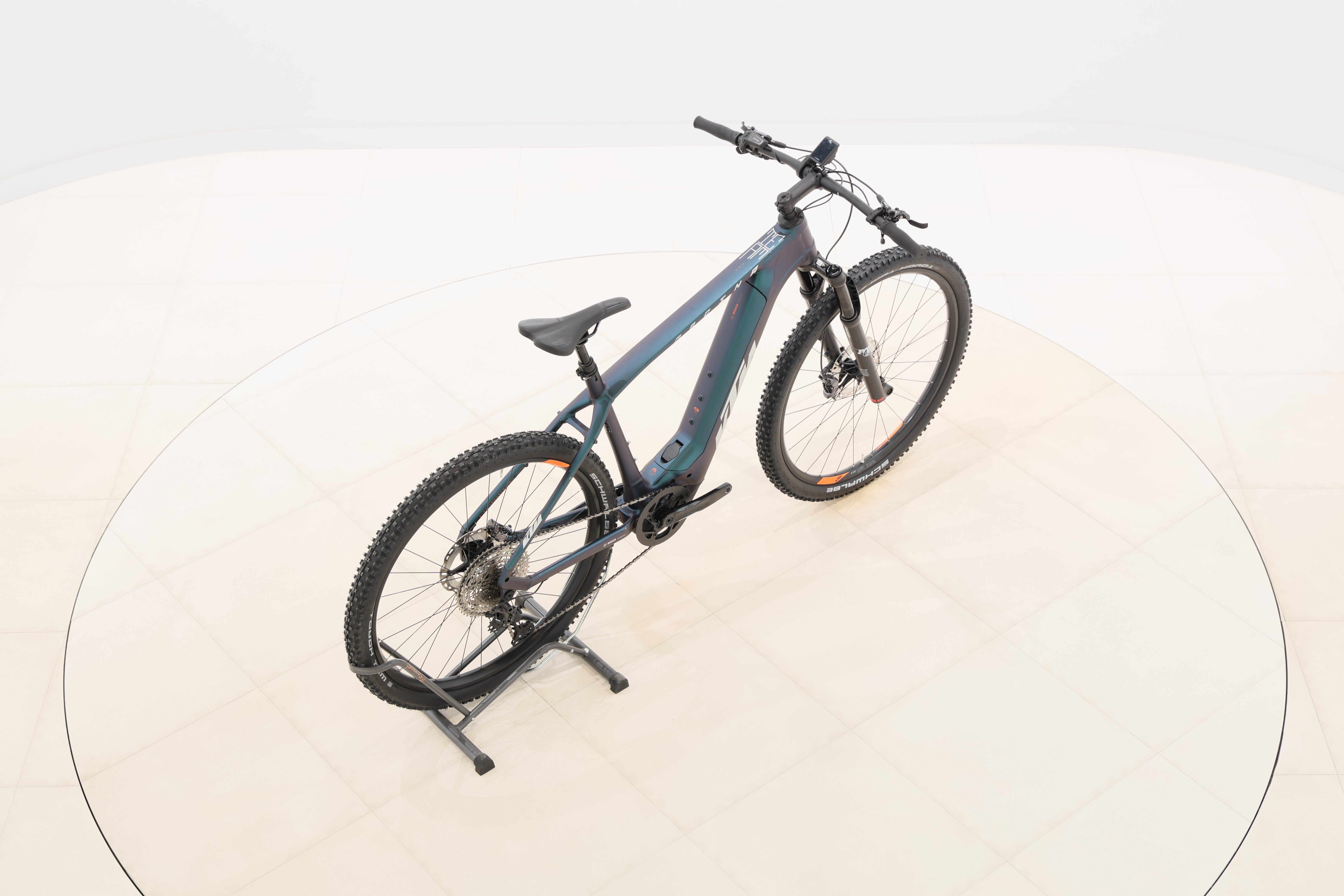 0a9d5dd8-200c-4023-bdf8-cb86d842db49