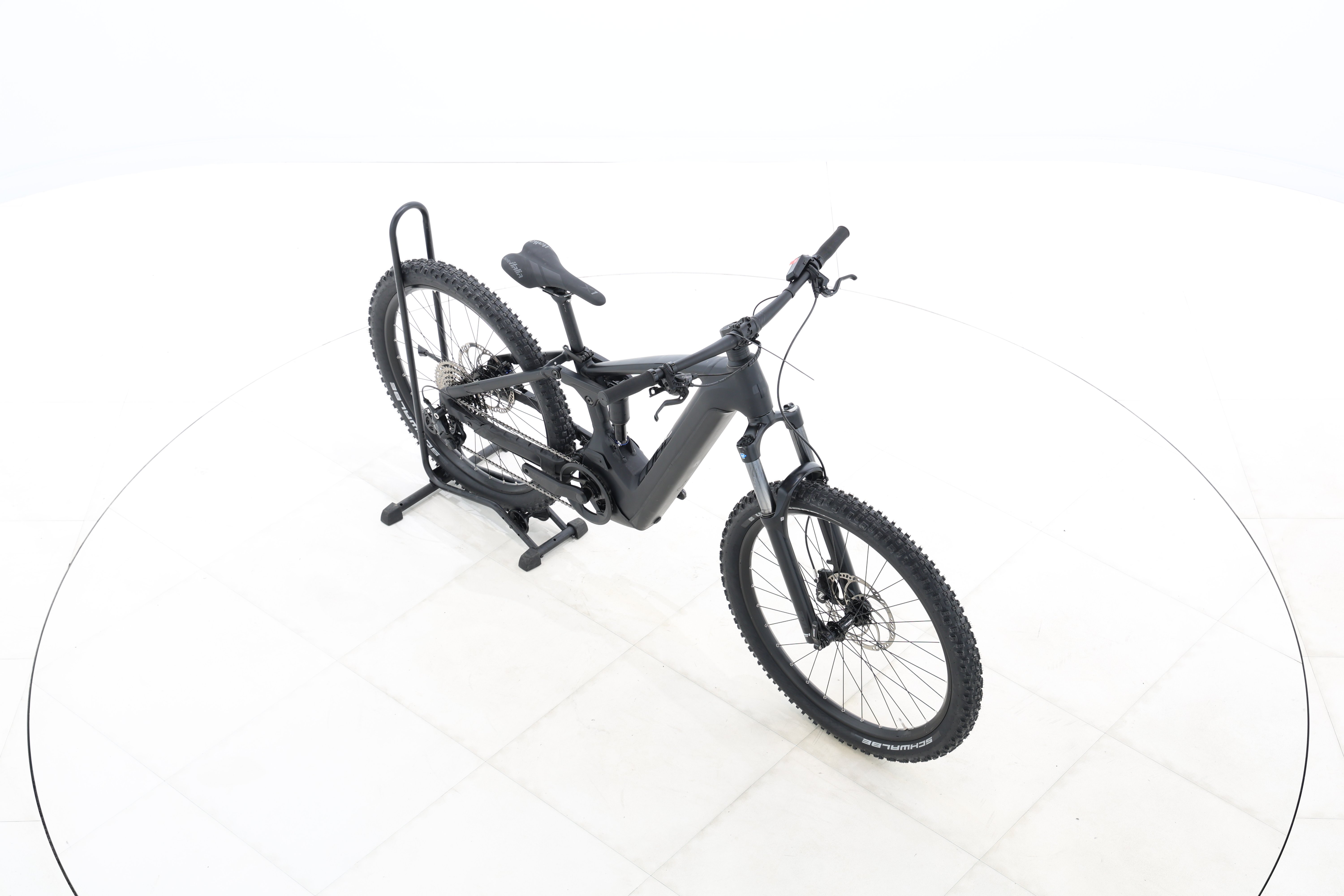 5b9e0b15-aac3-4b8d-b67c-c60991bf0976