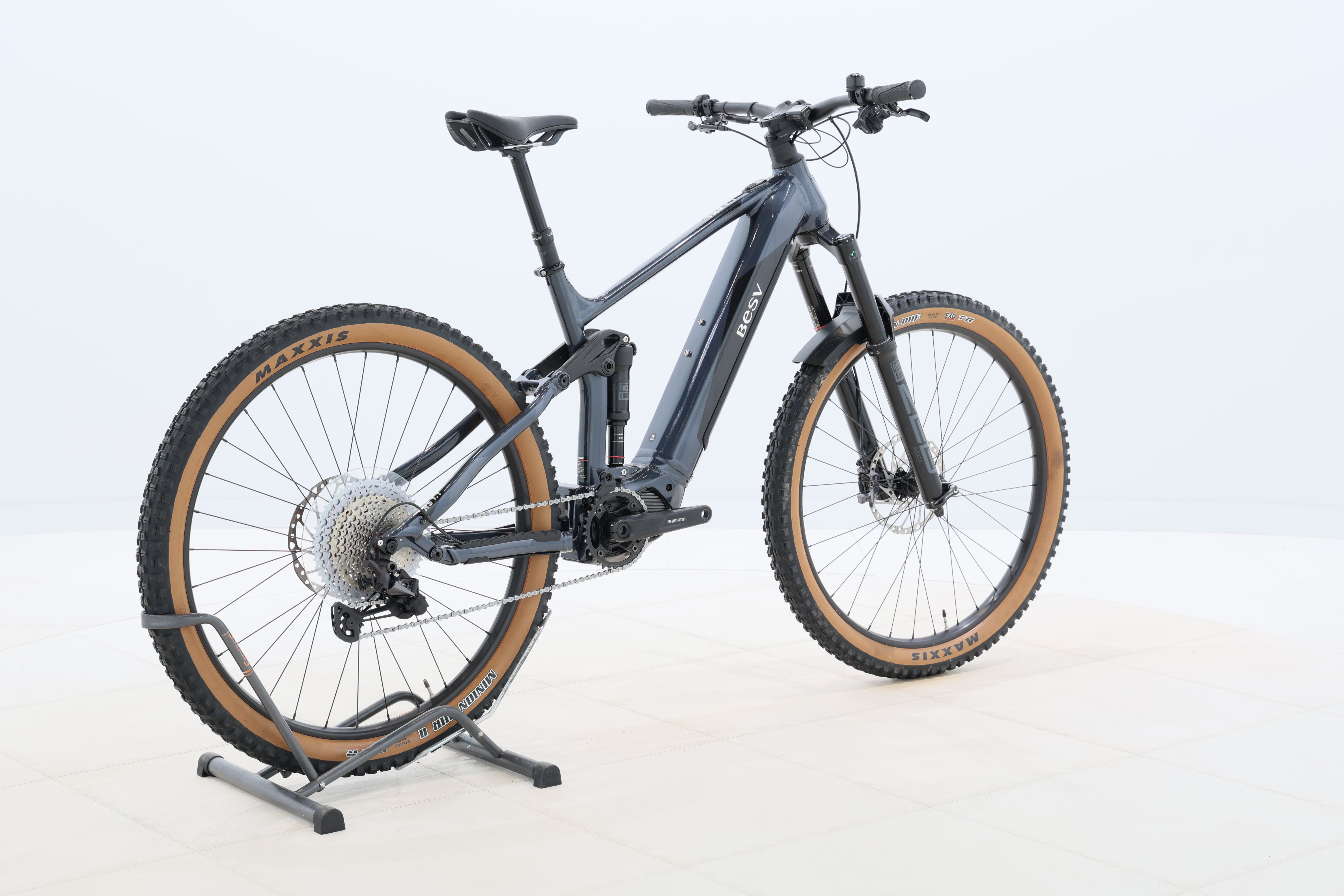 30f41f43-0fd9-446e-98c1-2757df69cfb5