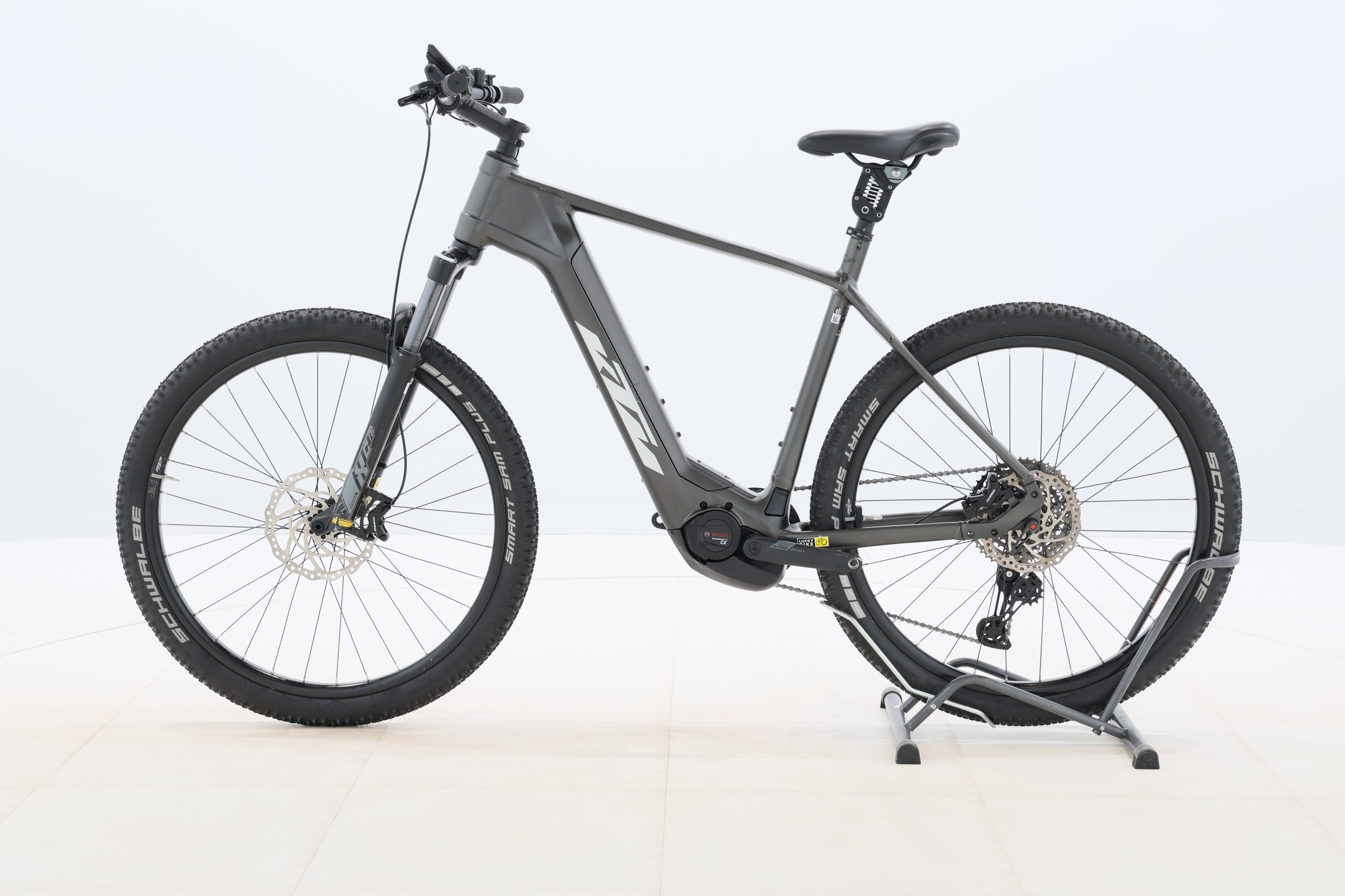 a3570b51-fcc9-40ca-a234-9036ba9f3dae