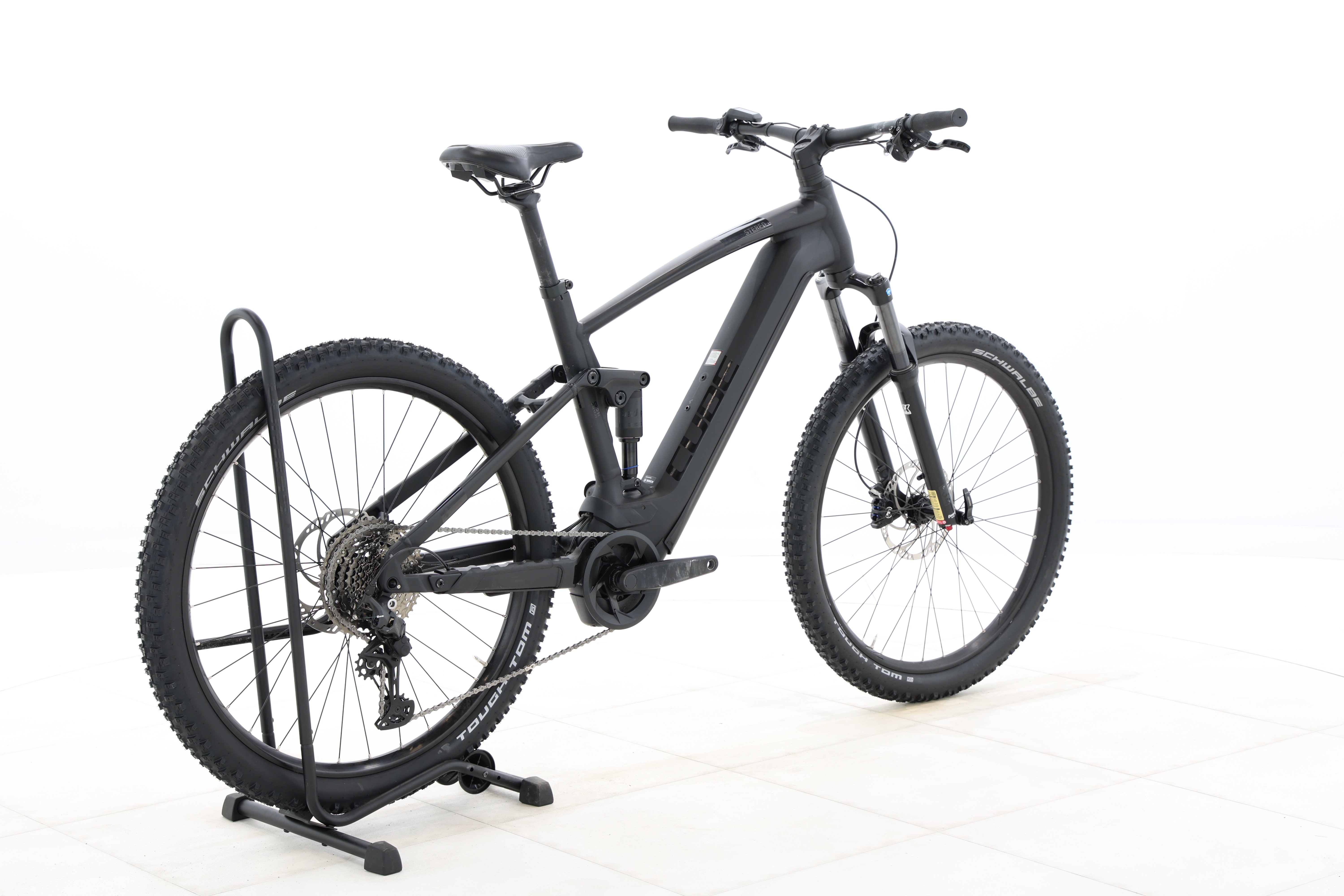 a6f00c0a-7eb5-4871-8a97-52b9b5976dc7