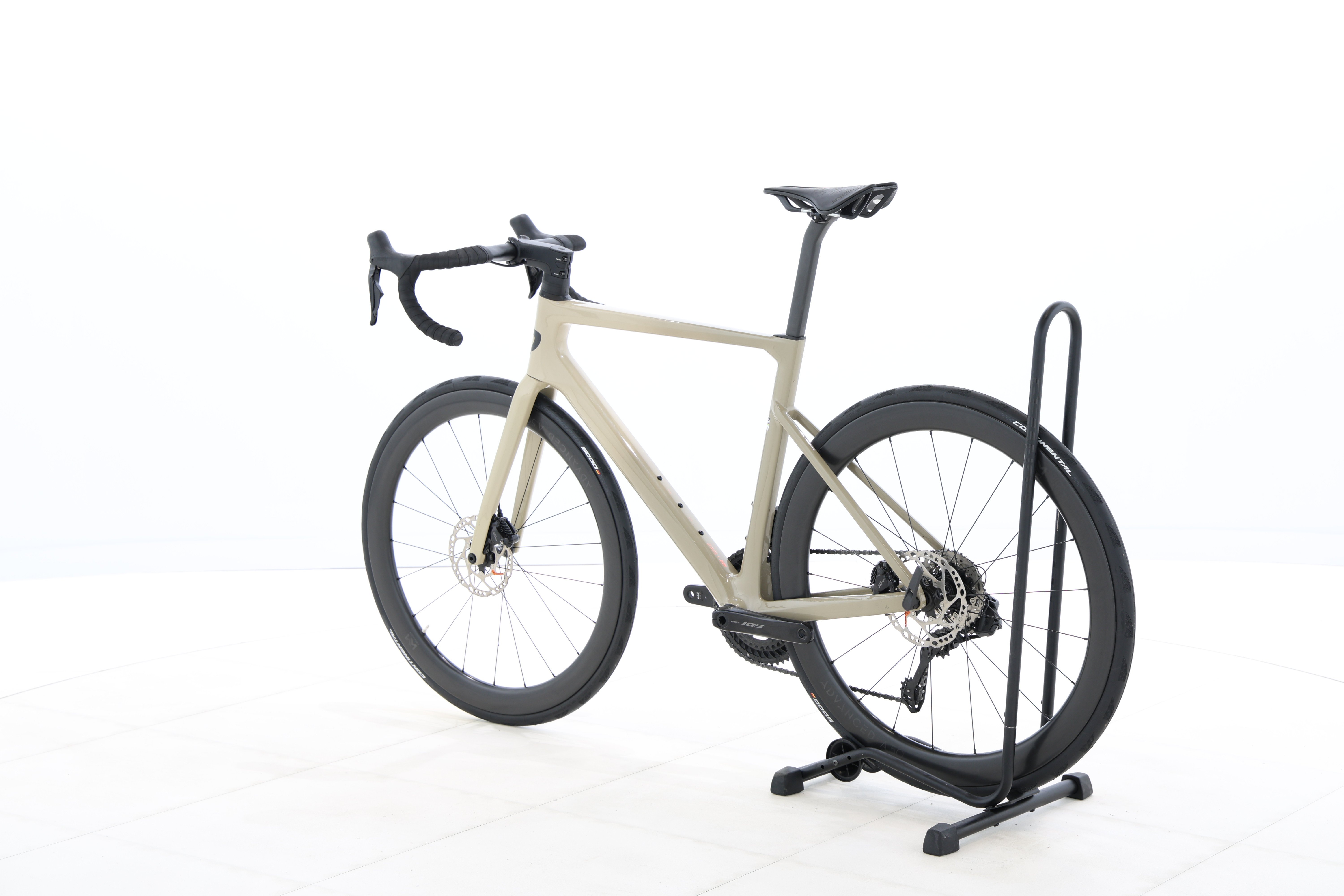 e4bb9cee-e345-4359-888e-81b5a0f23126