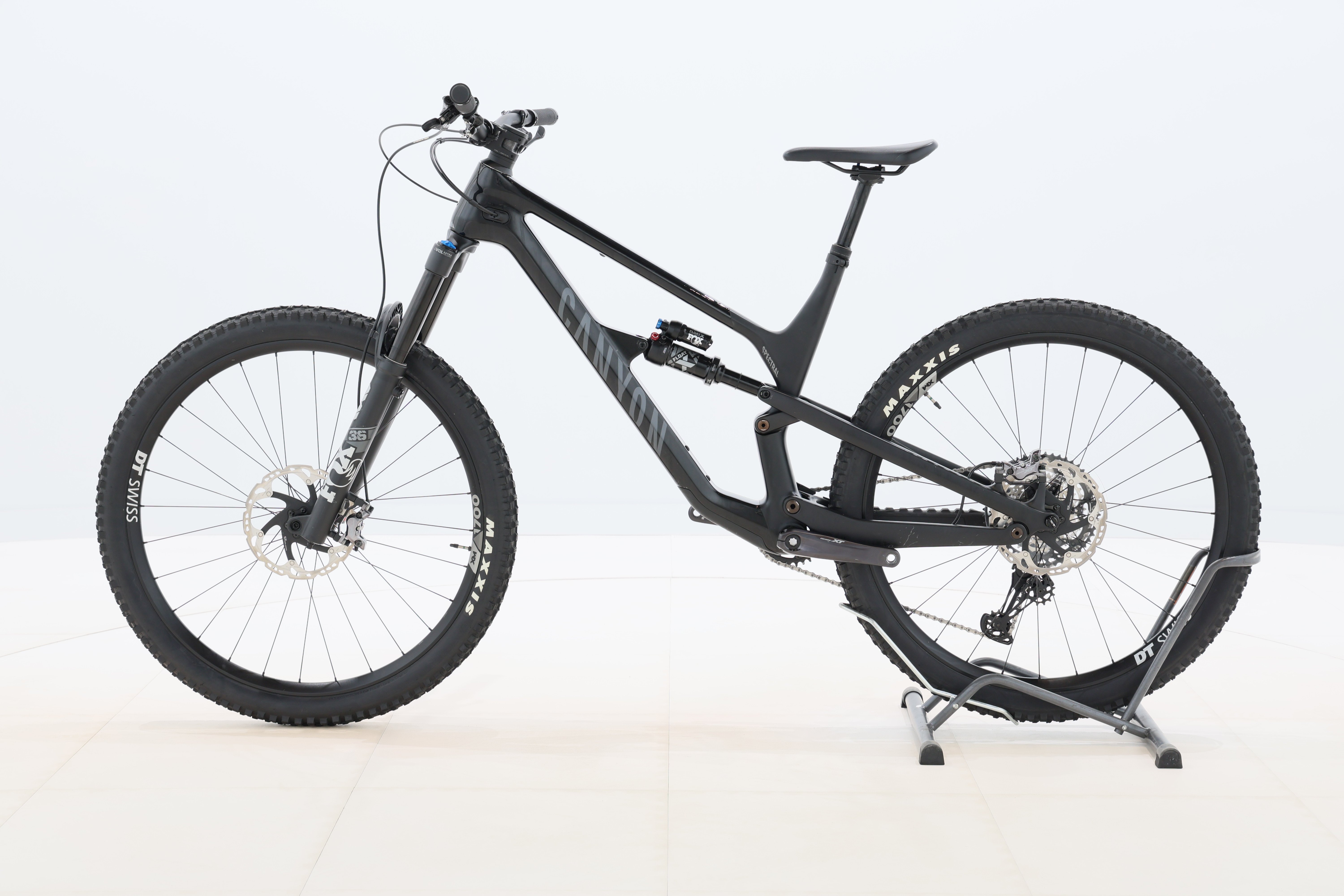 dc837dbe-c2b7-42fe-9c90-2b776f0f0a3f