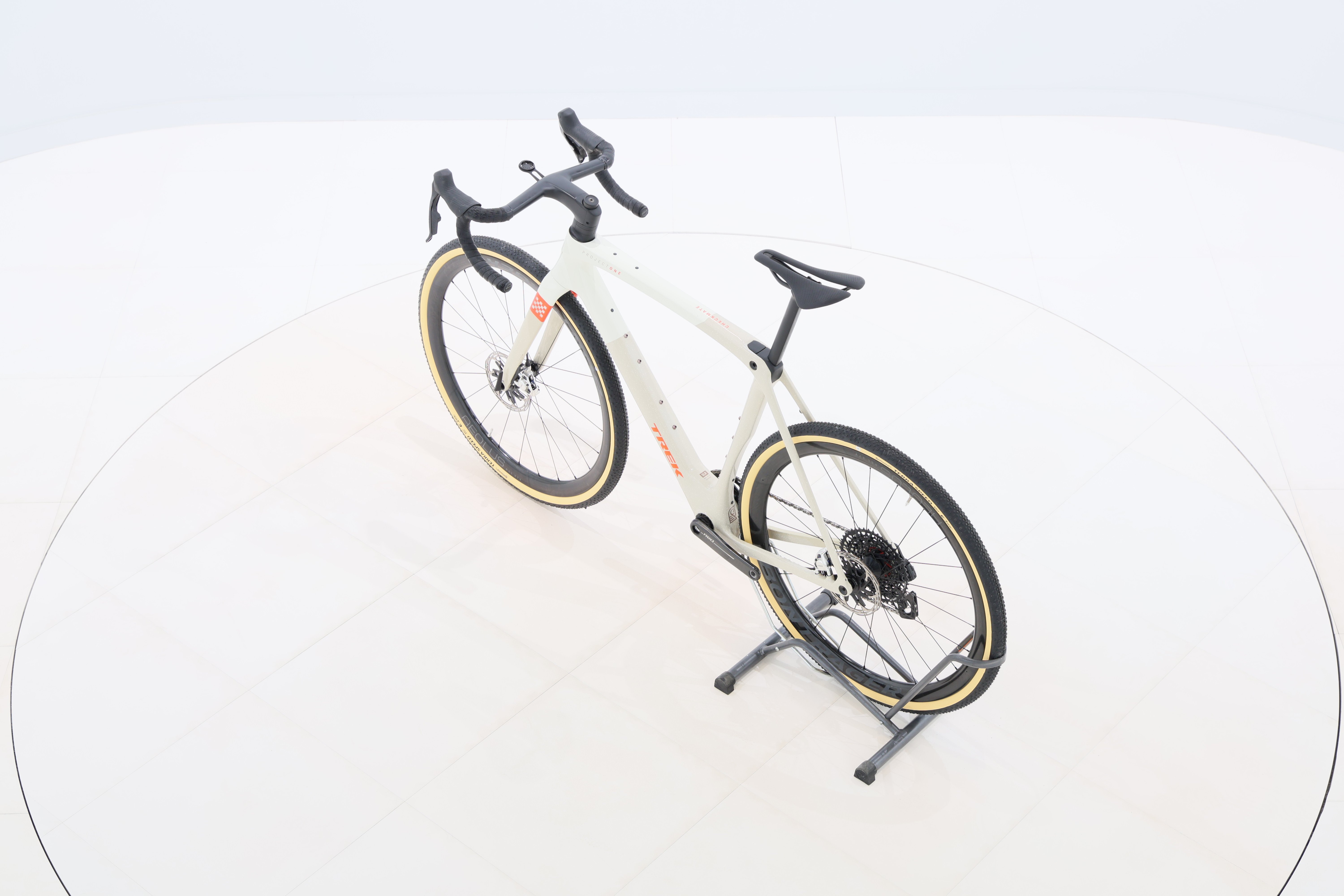 881fa3c1-7176-4826-9aaf-a21af2ea22f5