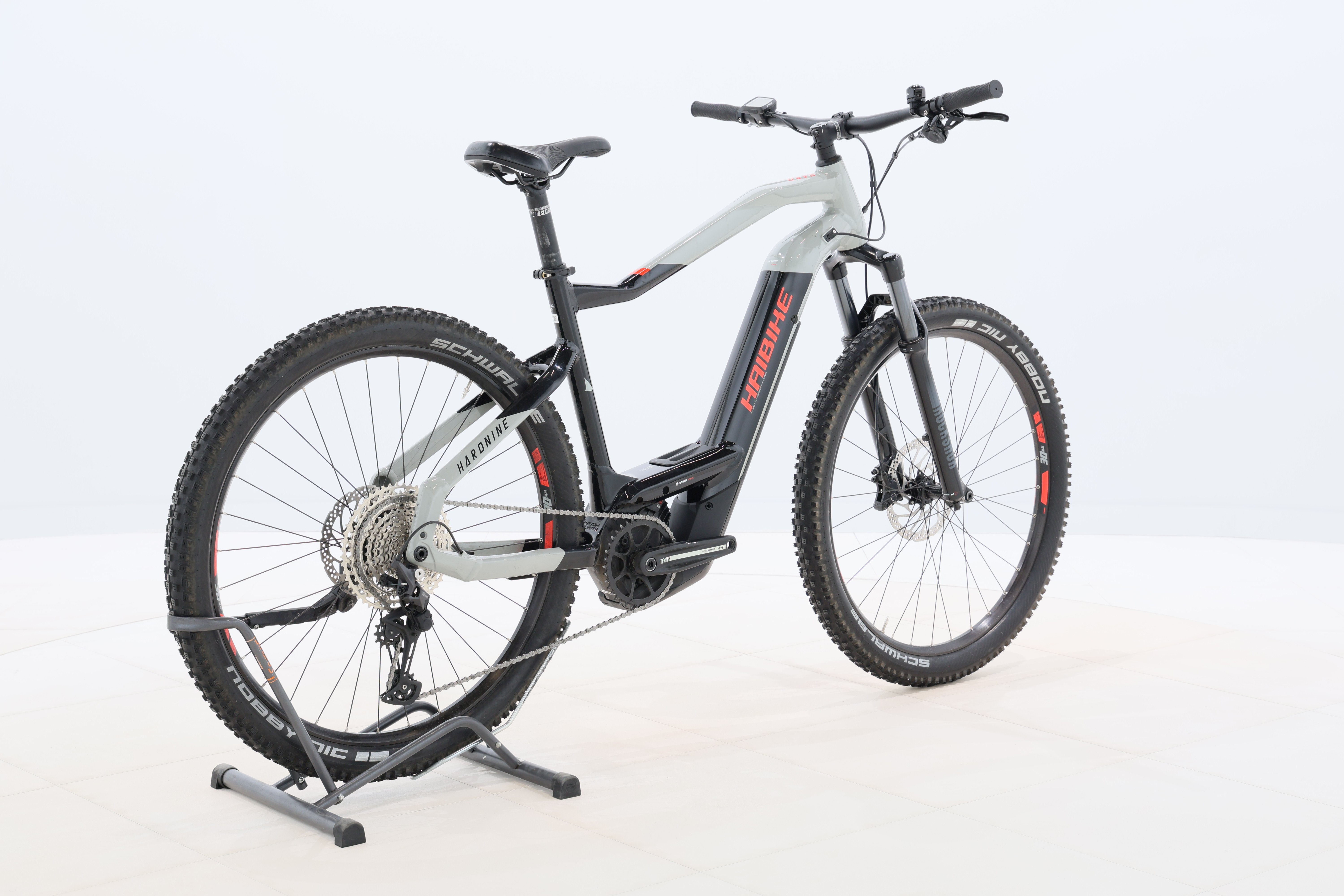 8ee7863c-b0dd-403a-86ce-4e41b784c08e