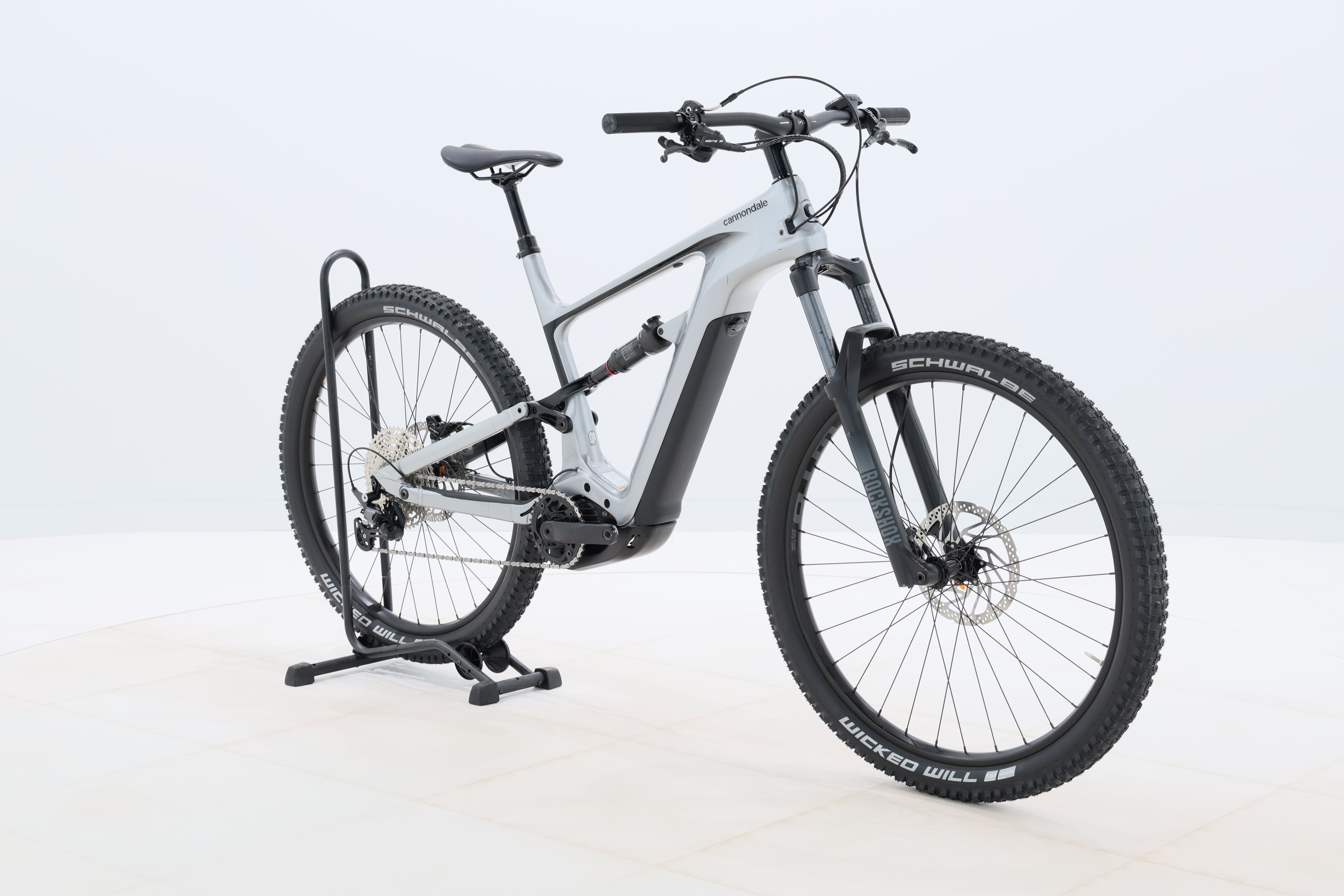 83c10a00-d0e3-4b35-bf4a-cd146abb5cdb