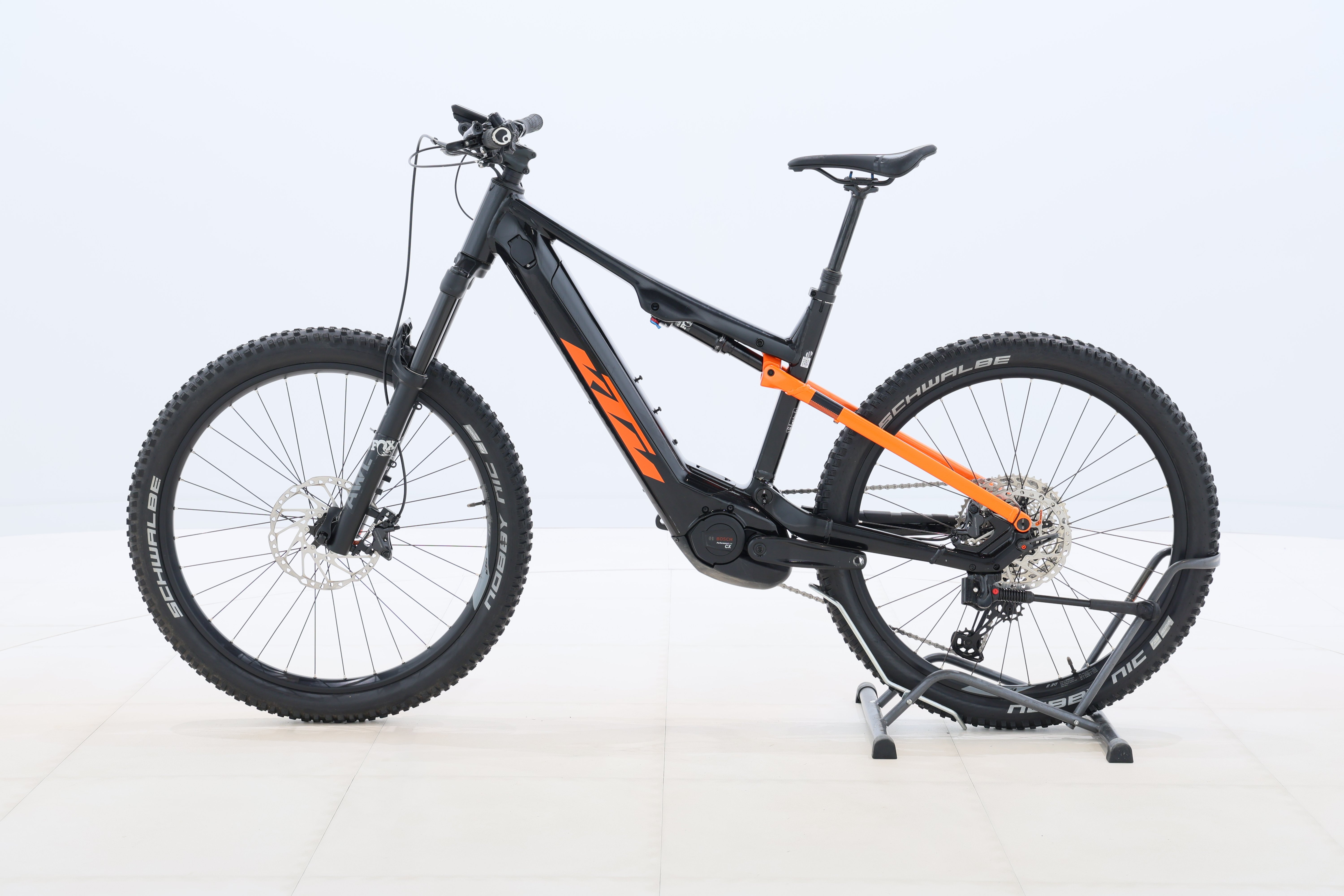 2f92ed03-628b-413f-a7bc-4745237ff1d6