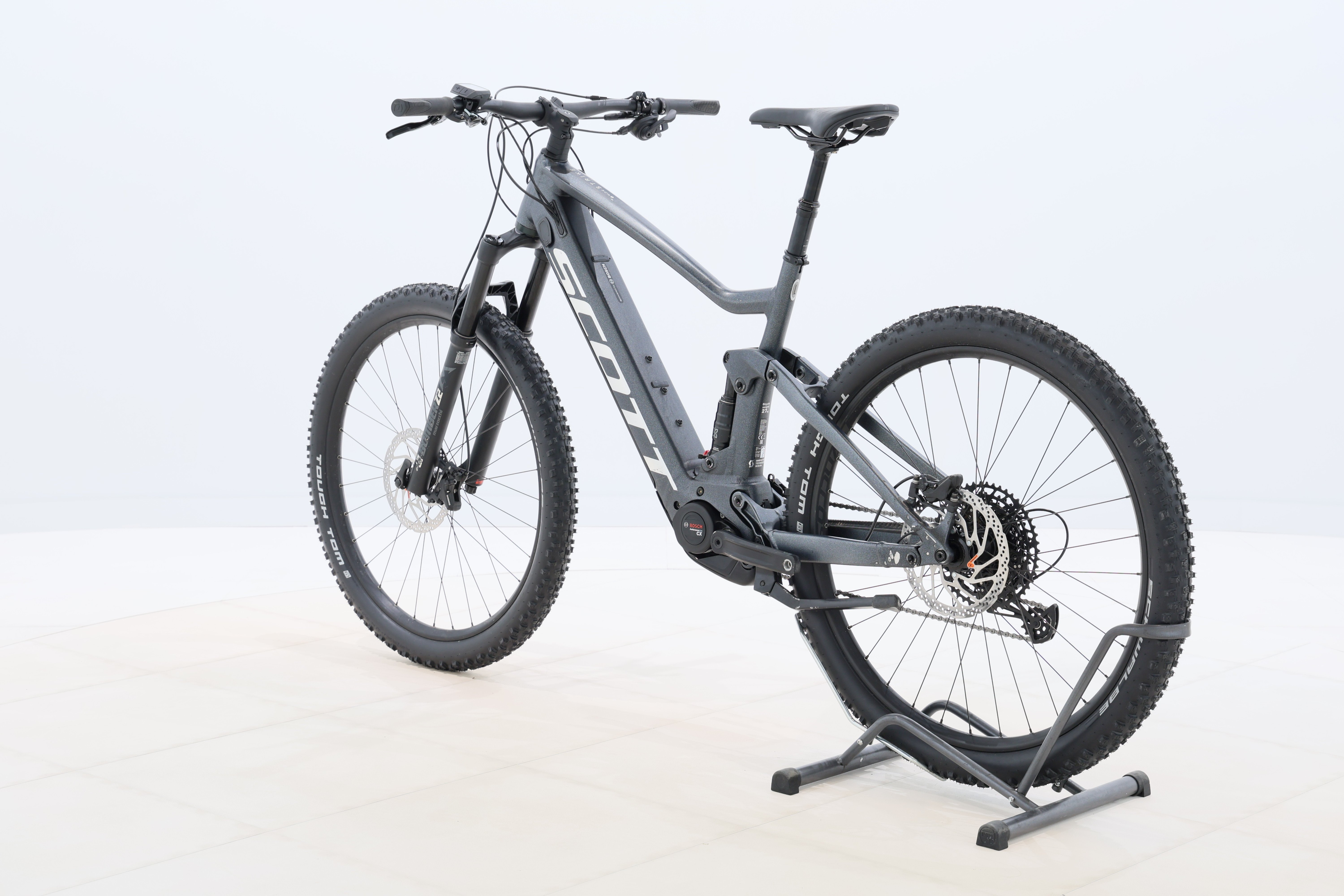 f83bac3a-a4bb-417c-a12d-512cf3a6f5dd