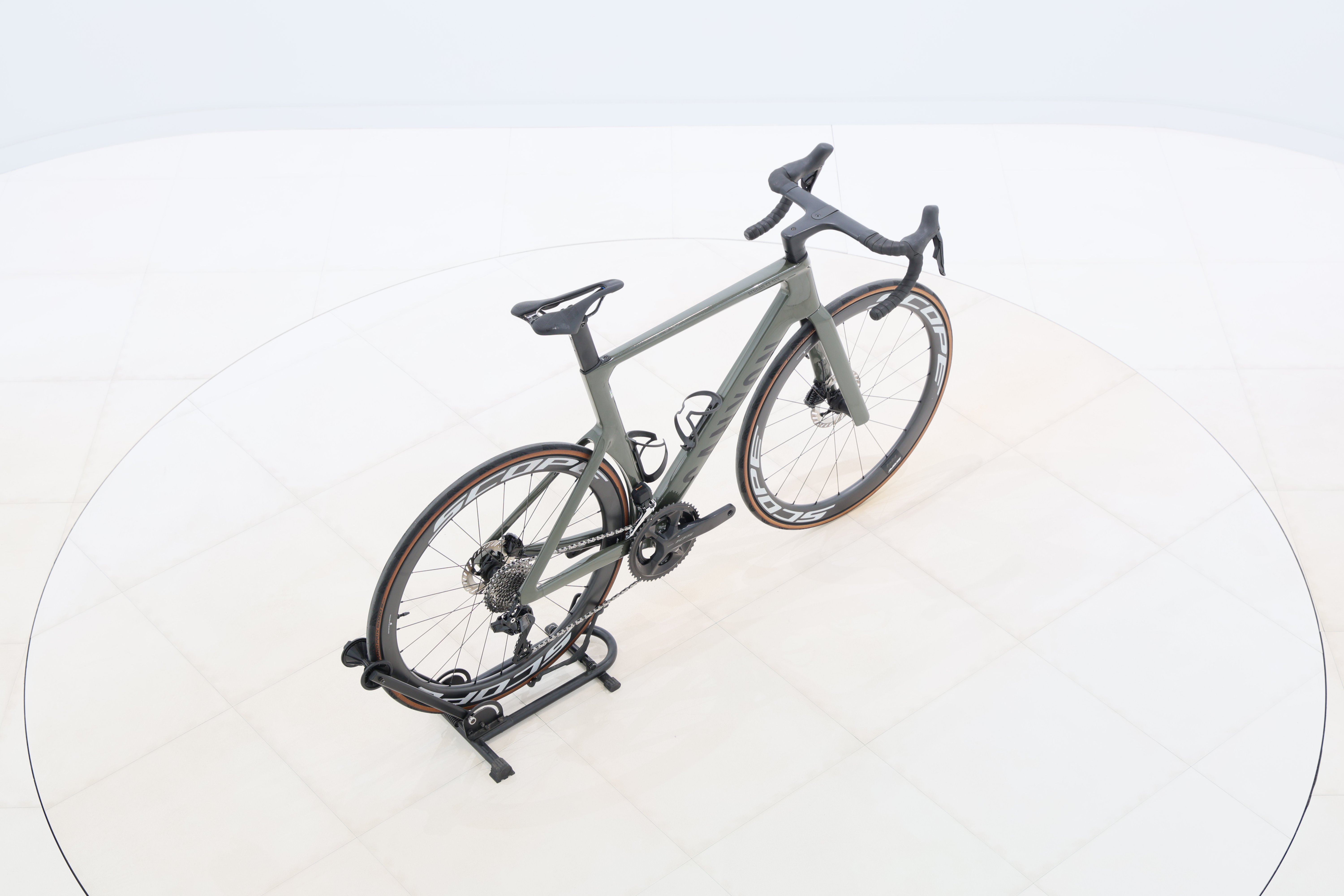 b1afb538-4769-4e65-b0b9-5f497ad3eca2