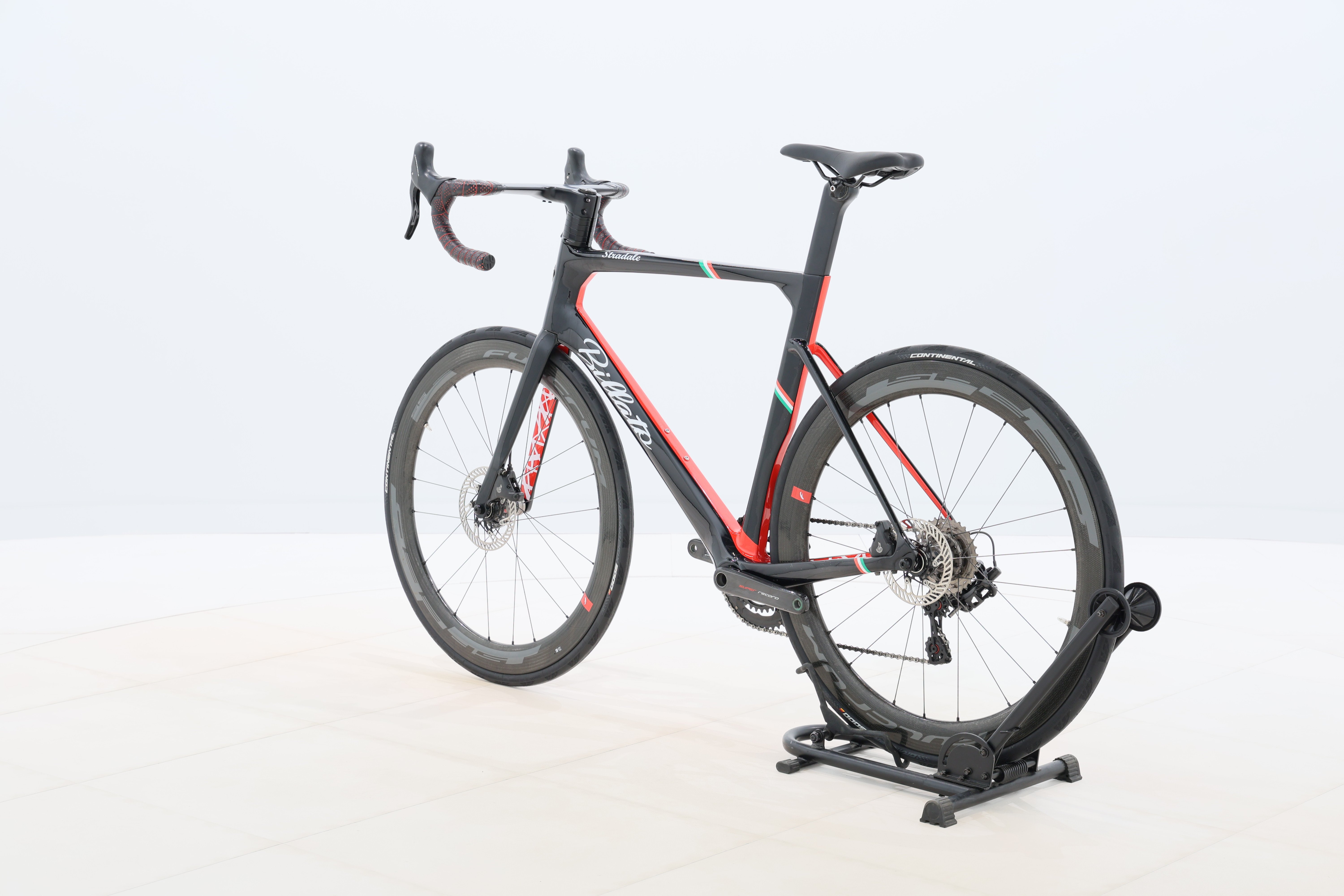 04cd83b8-4e7b-4925-ab97-6862d299caa7