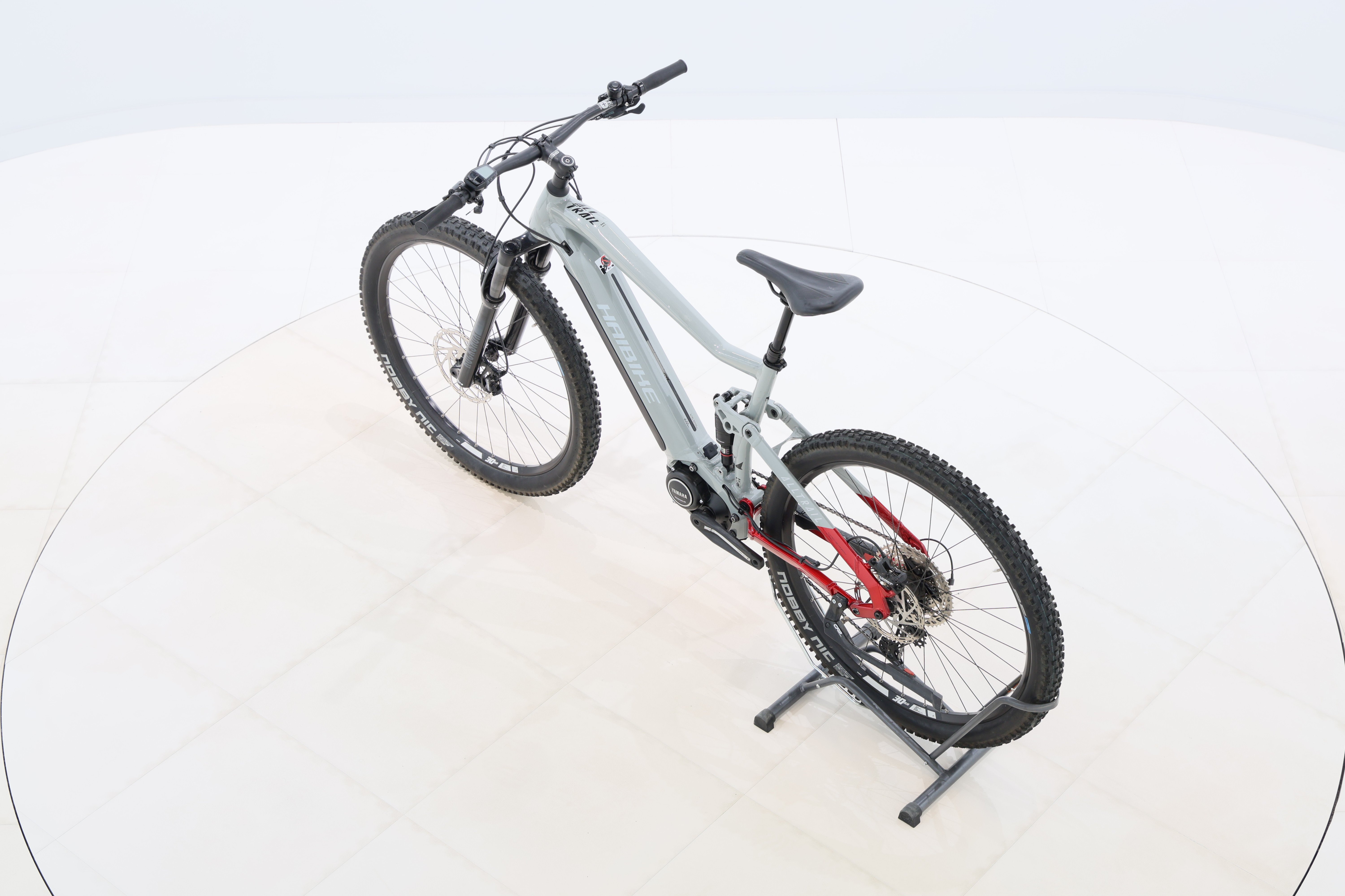 e3b1f72d-3193-4baf-8137-5927322636e9