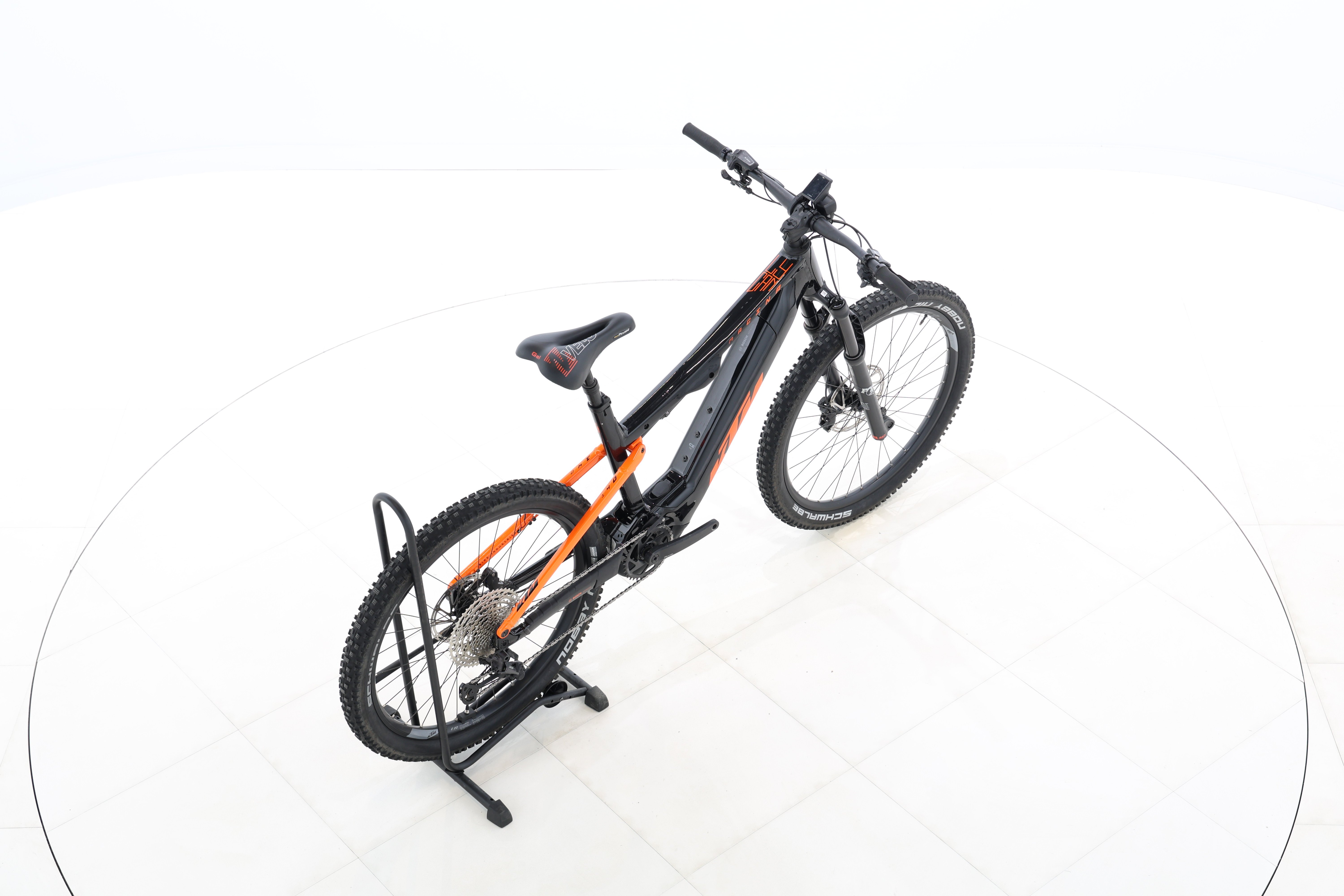 91f879f8-e139-441c-b16d-9763aeb3655c