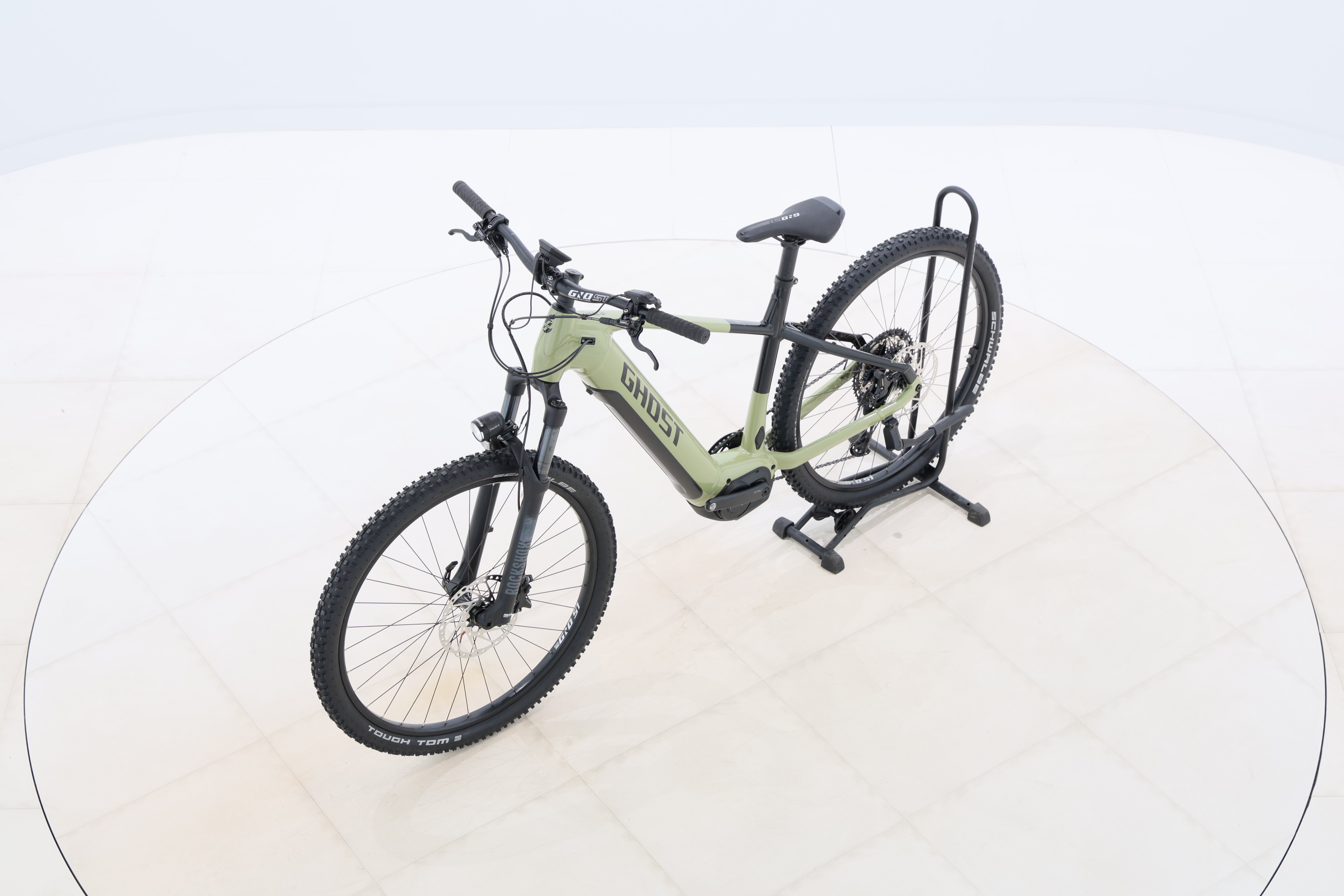 16b173e2-f417-4c04-9d2f-b870adcfe3a3