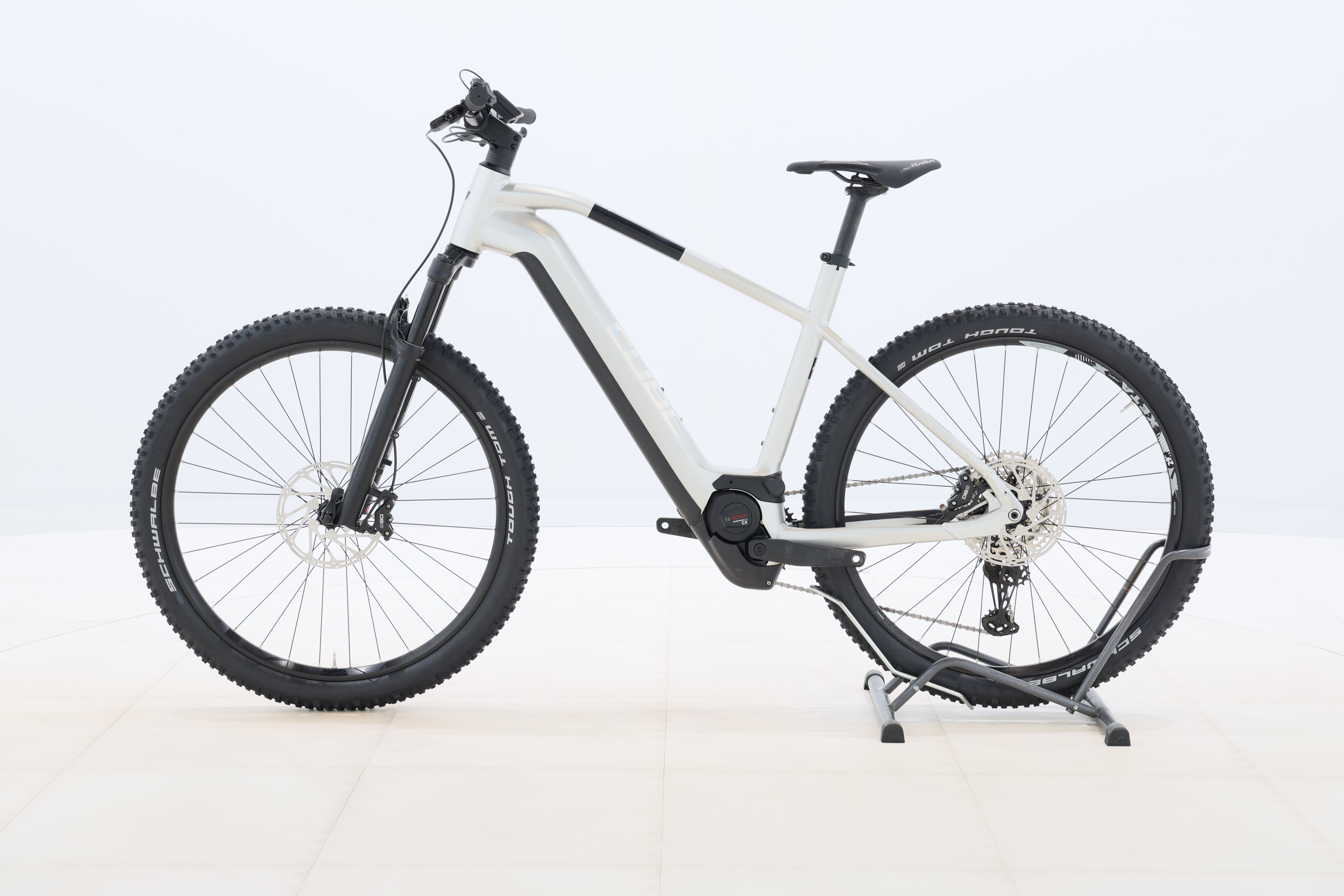 b20ef81b-c400-4c63-a309-5c96fe38114a