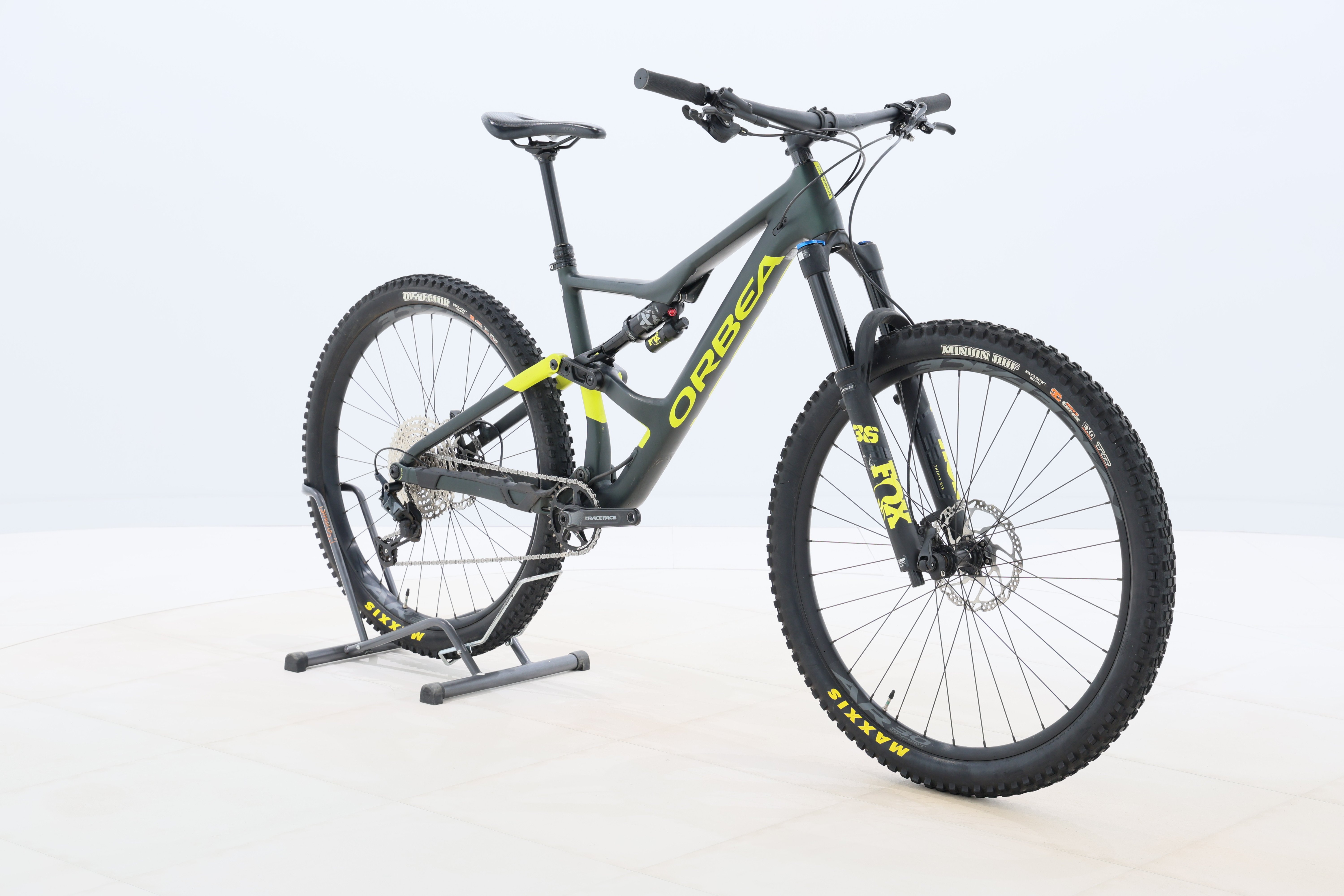 c2f5fe3b-56b6-437f-b745-906c00dddb10