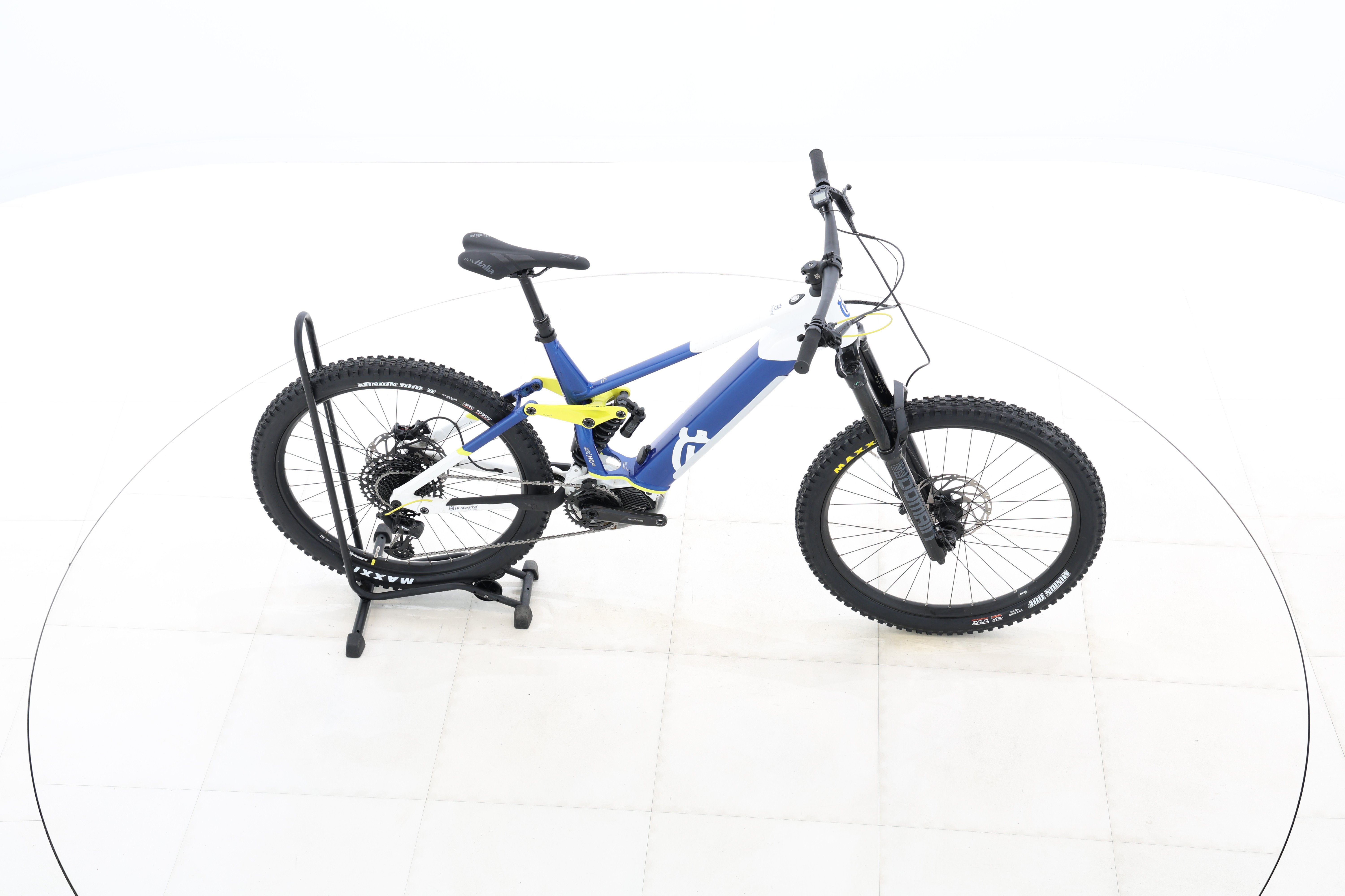 85679118-10f8-4bb4-ae83-bd71ef5d2a86