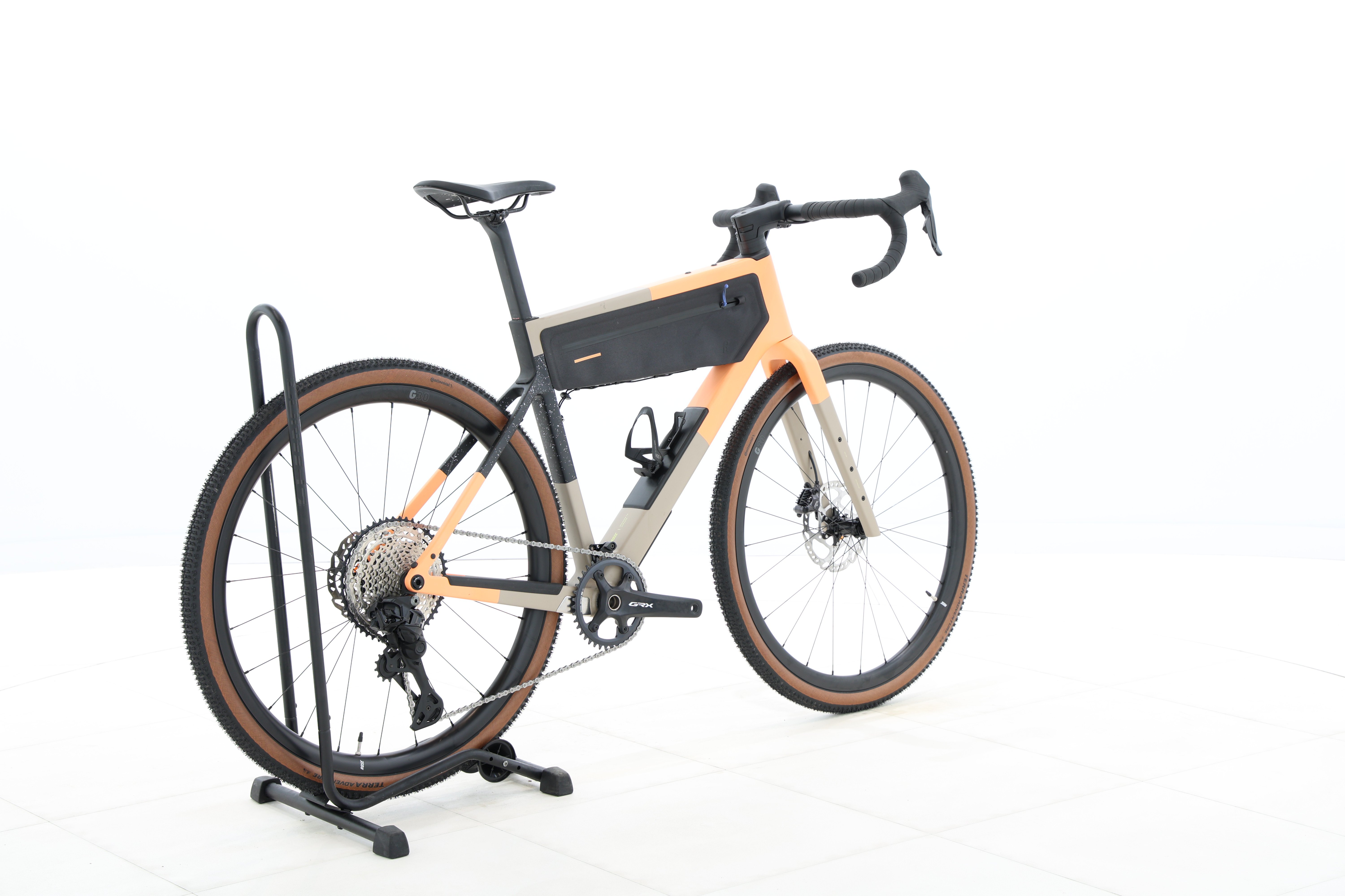 c9204a69-f3cd-4591-ad82-f45906c63ed2