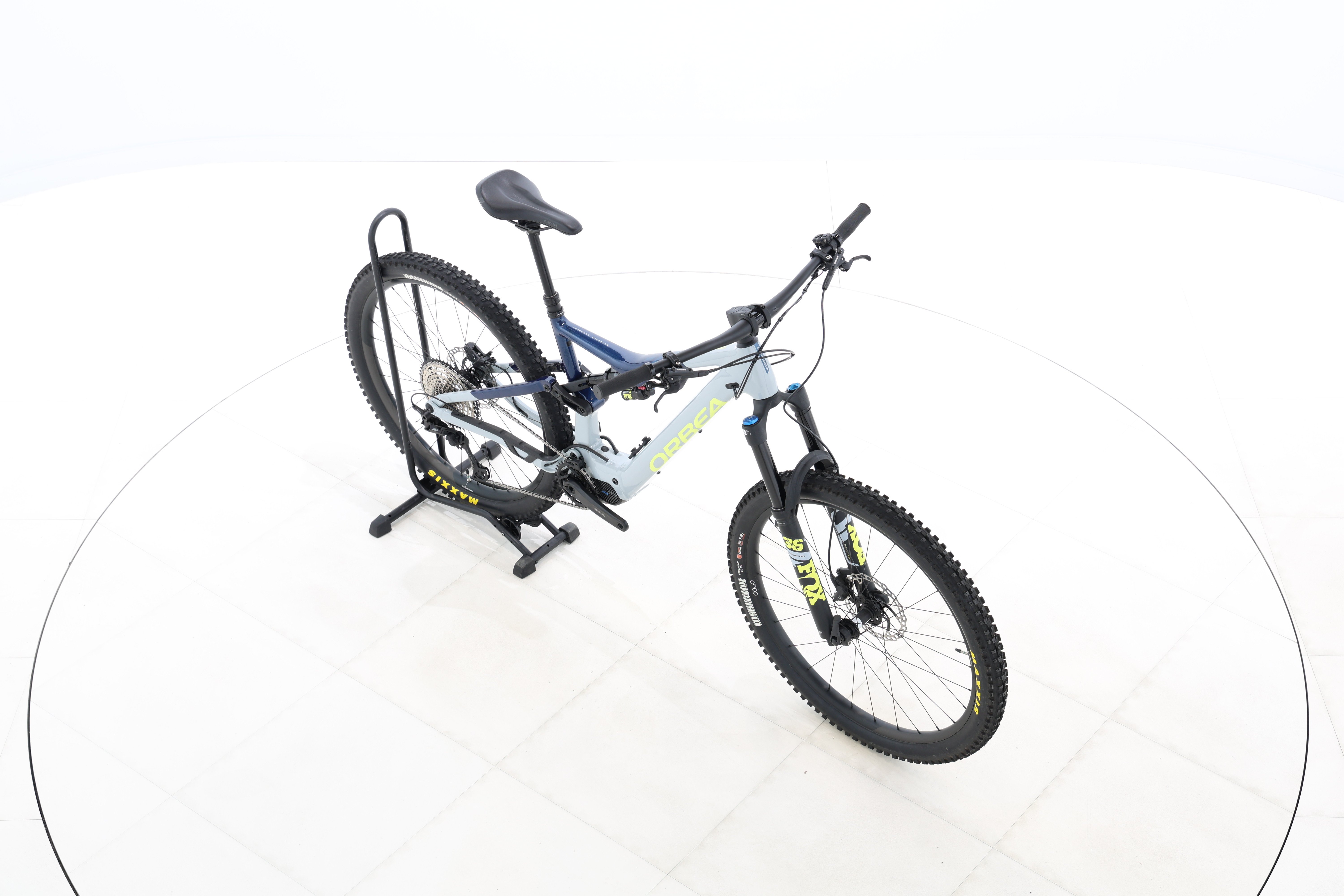 2ca3abe8-9857-4cea-b9f3-0bf21a61e9a0