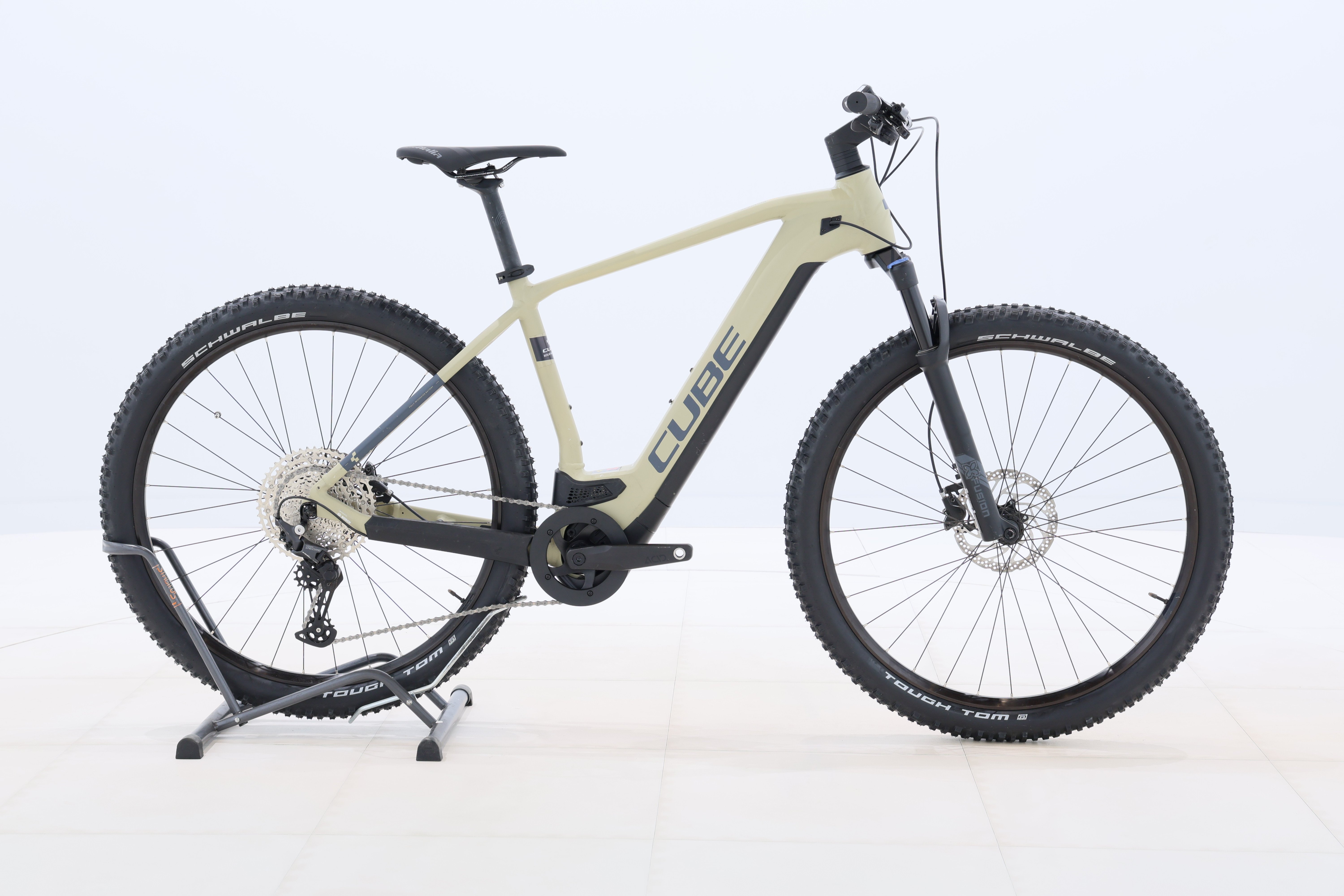 6fbcc638-66f4-45b2-8d81-177f403f7d78