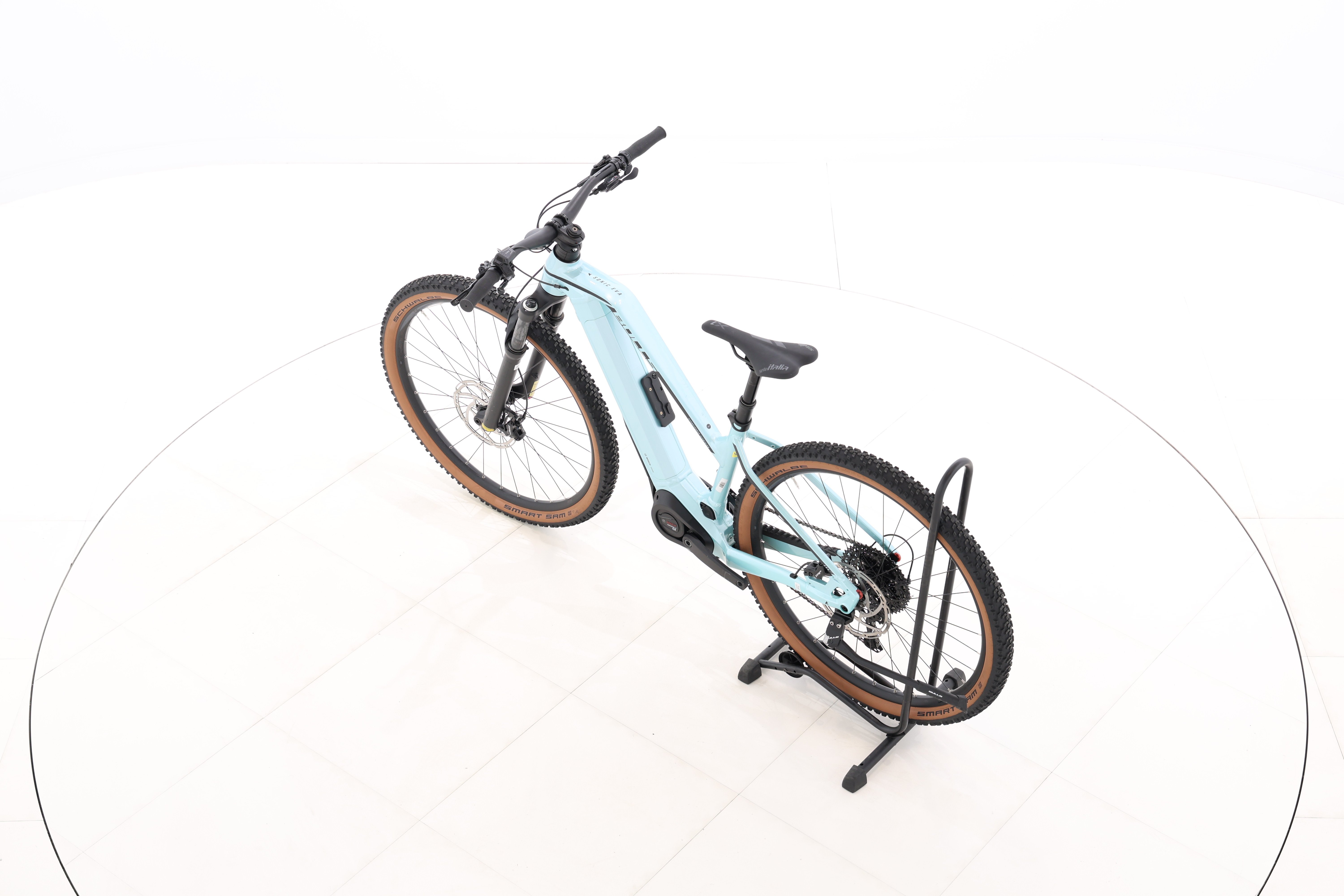 7c640156-f2fc-4d1c-b2d0-c73b09629a18