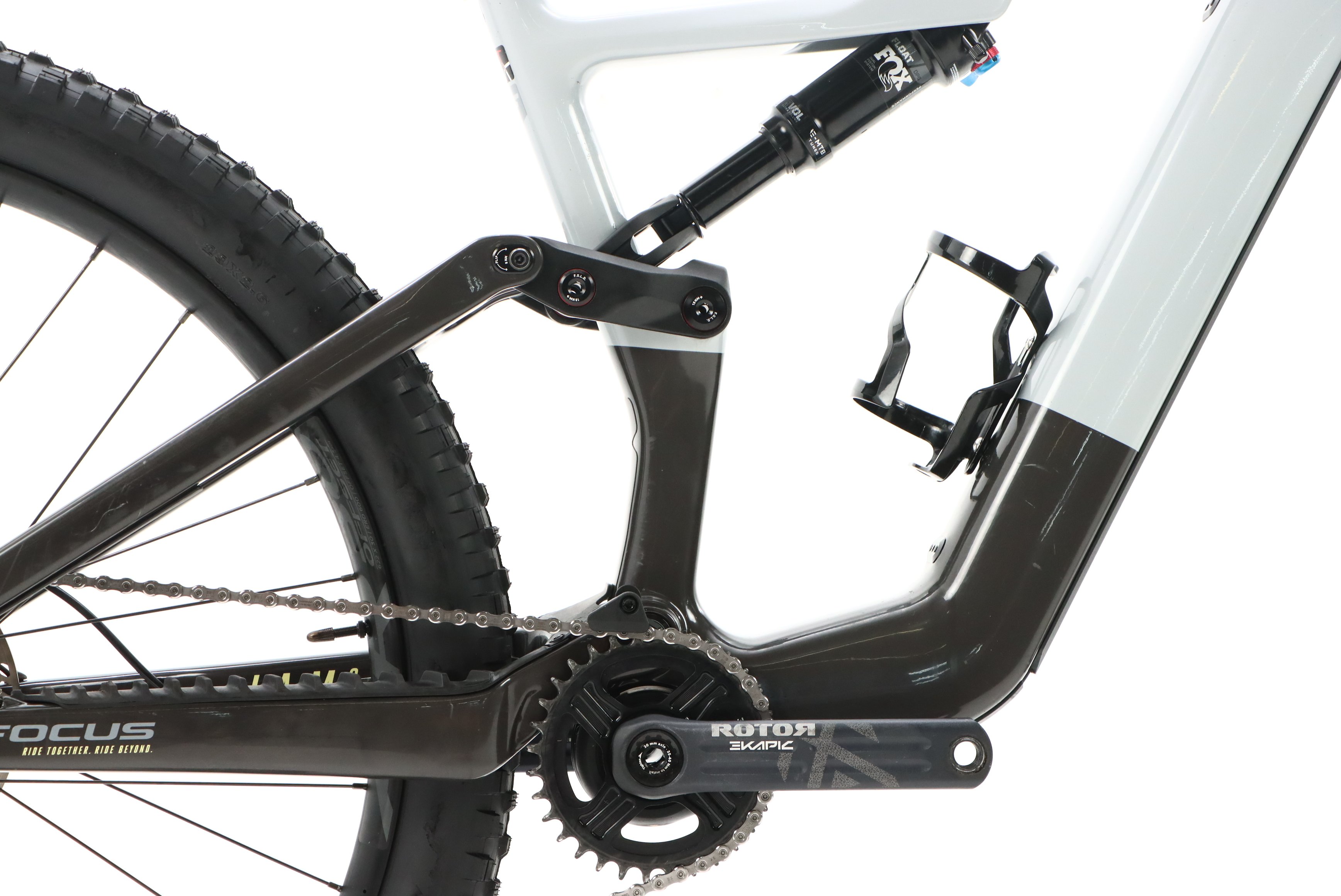 7f83b040-6409-4272-b34a-cd256e393857