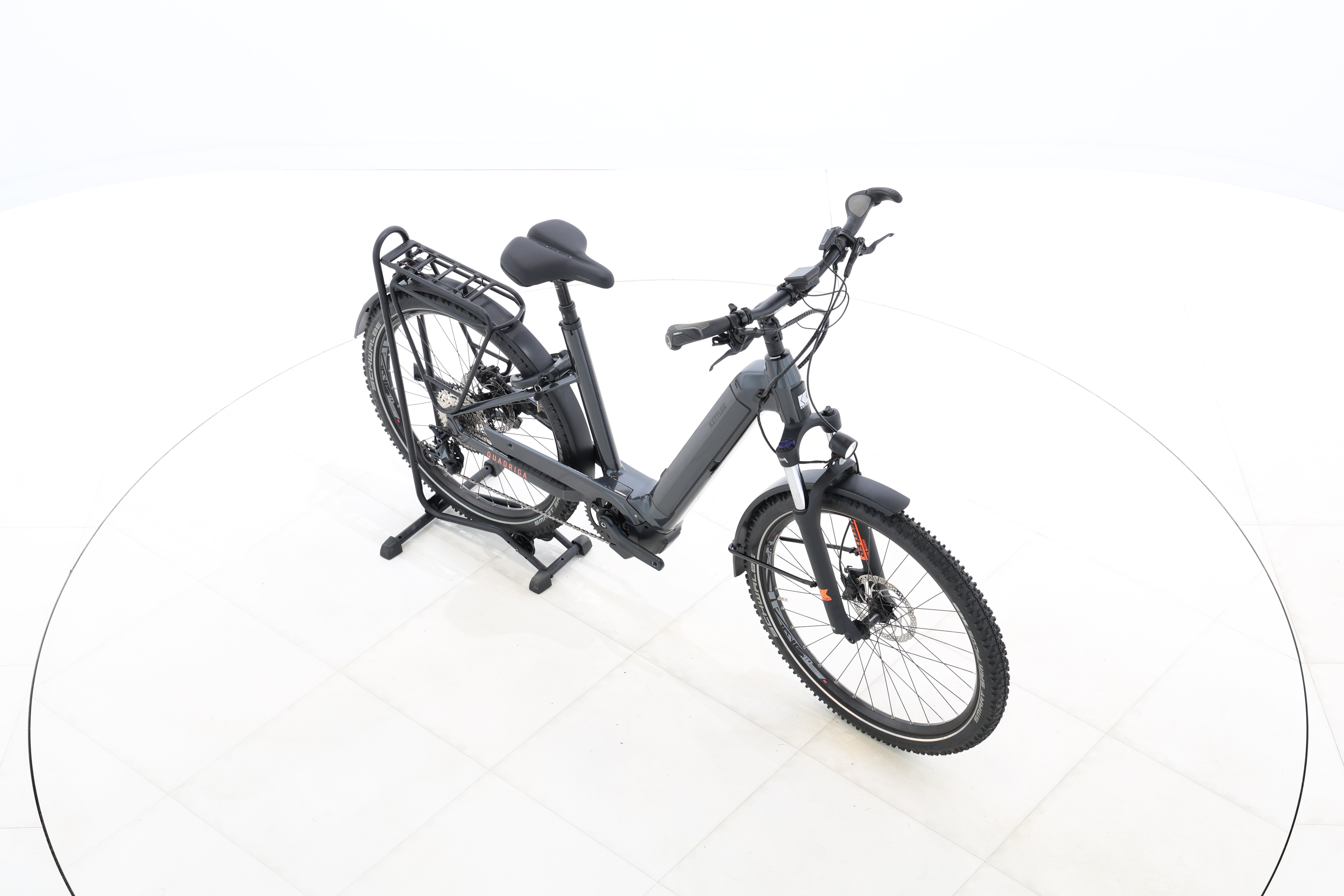 e963ed5c-2e28-46a5-b955-92b82f63d49e